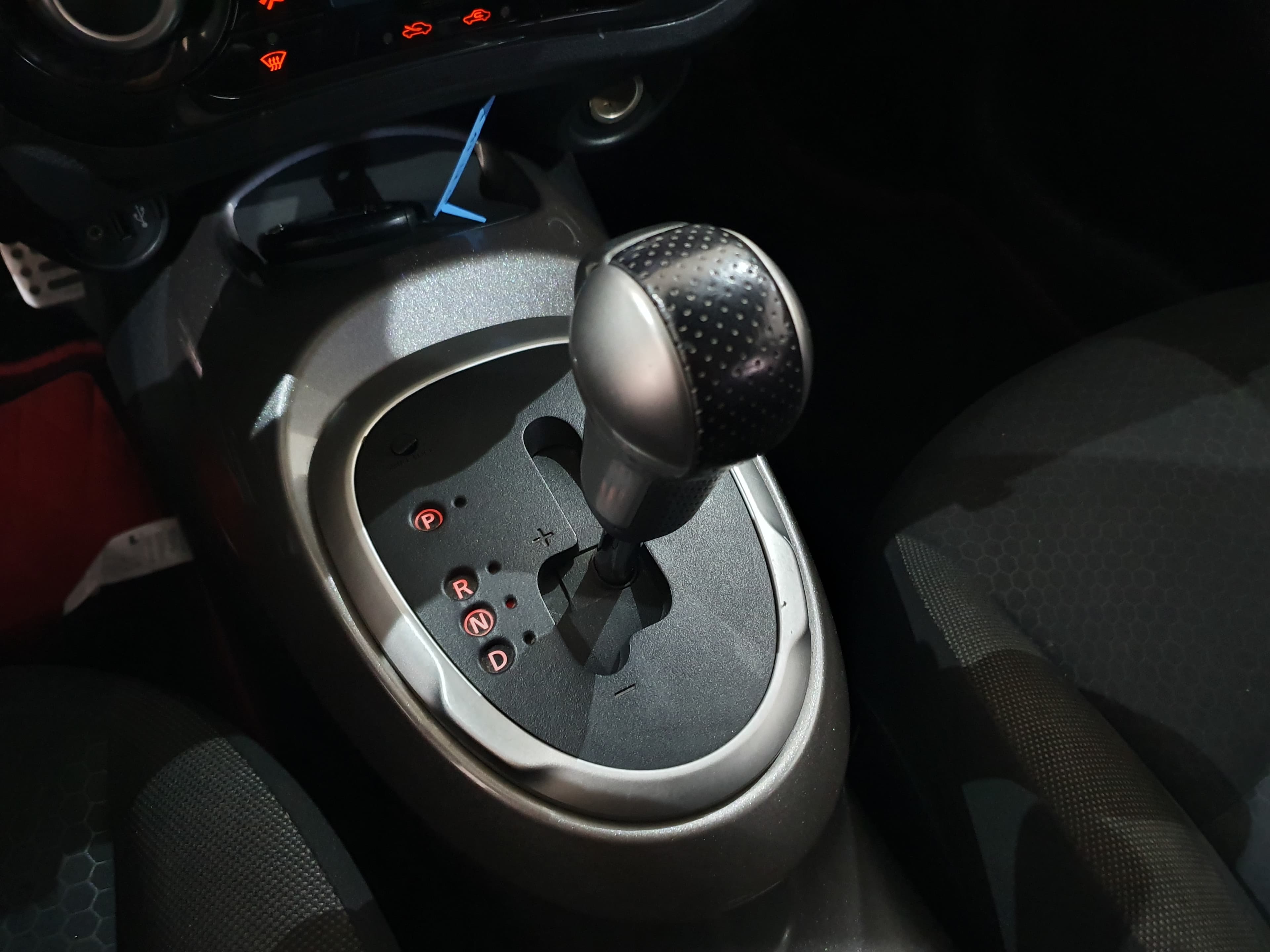 Nissan Juke 1.6 T 4x4 M-CVT · Ano 2011 — imagem 46