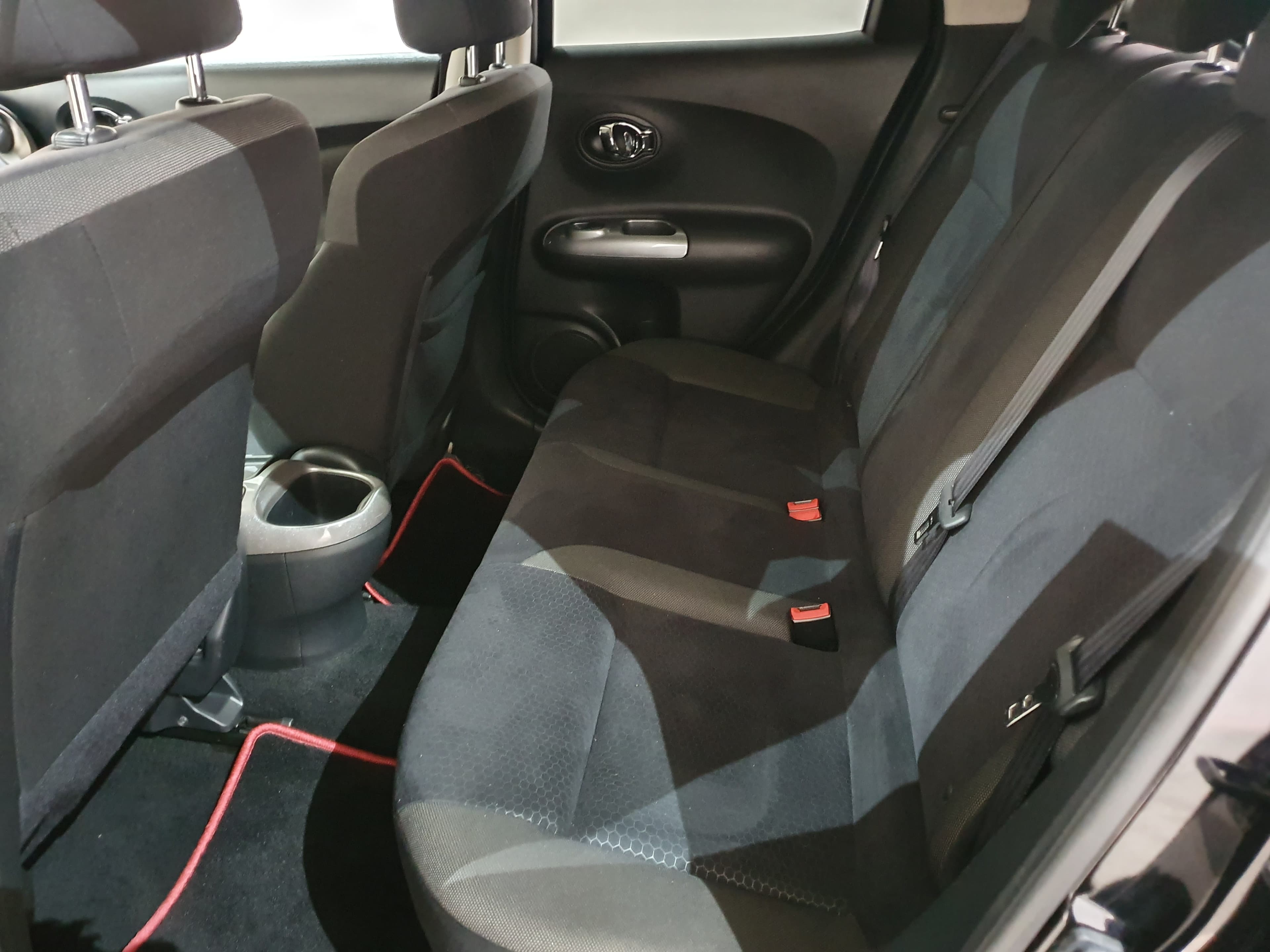 Nissan Juke 1.6 T 4x4 M-CVT · Ano 2011 — imagem 31