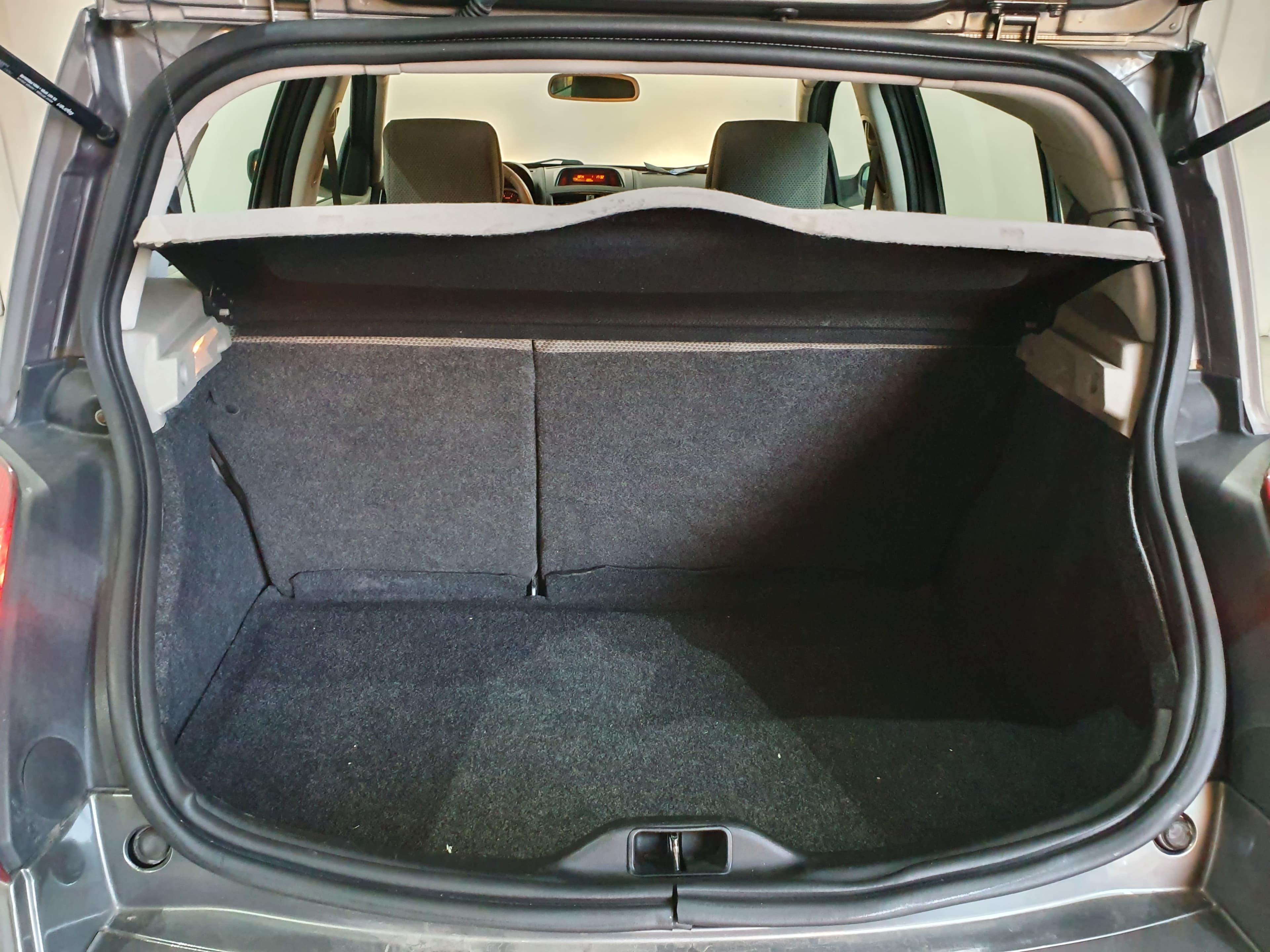 Renault Mégane · Ano 2003 — imagen 7
