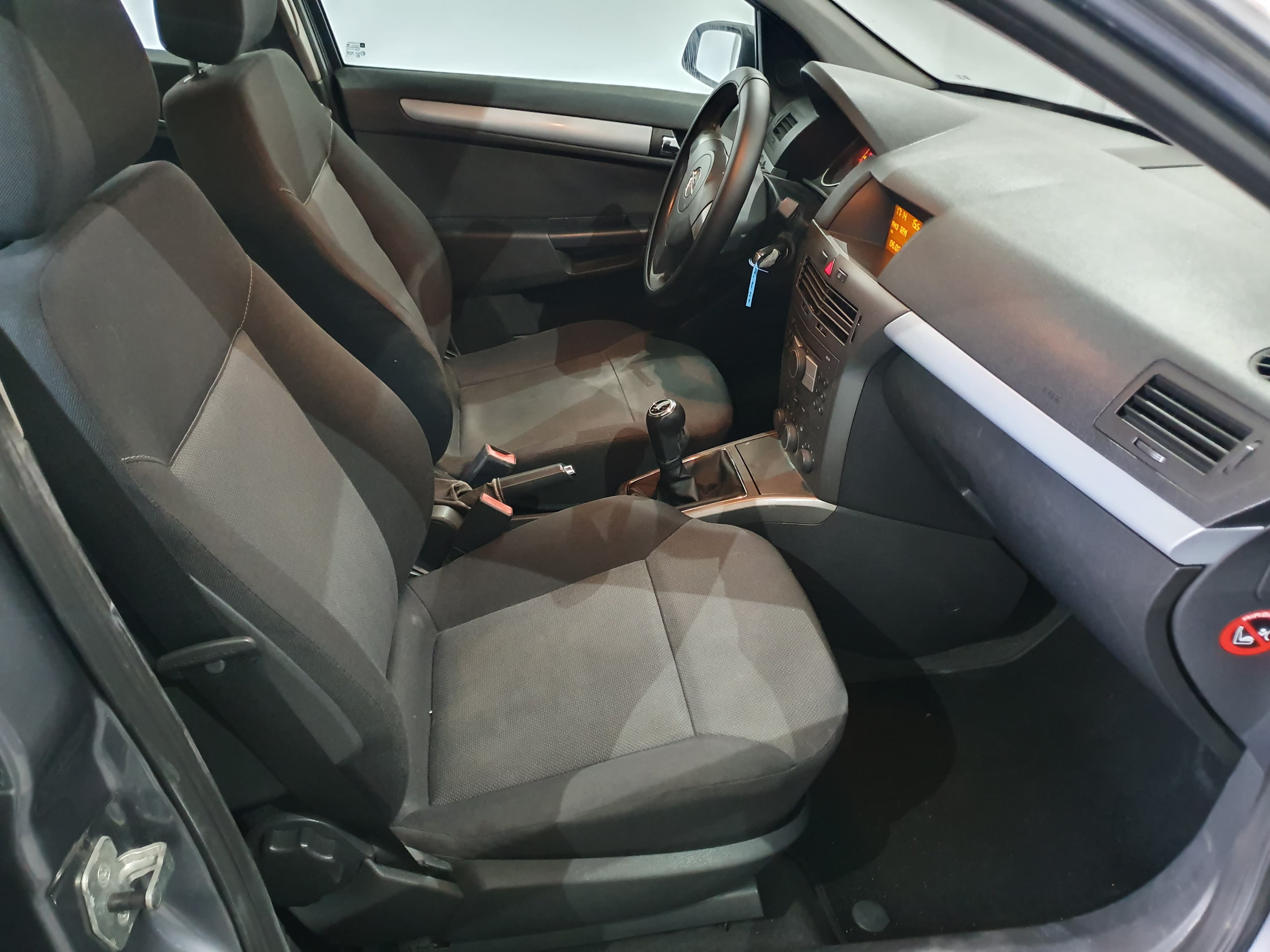 Opel Astra · Ano 2006 — imagem 22