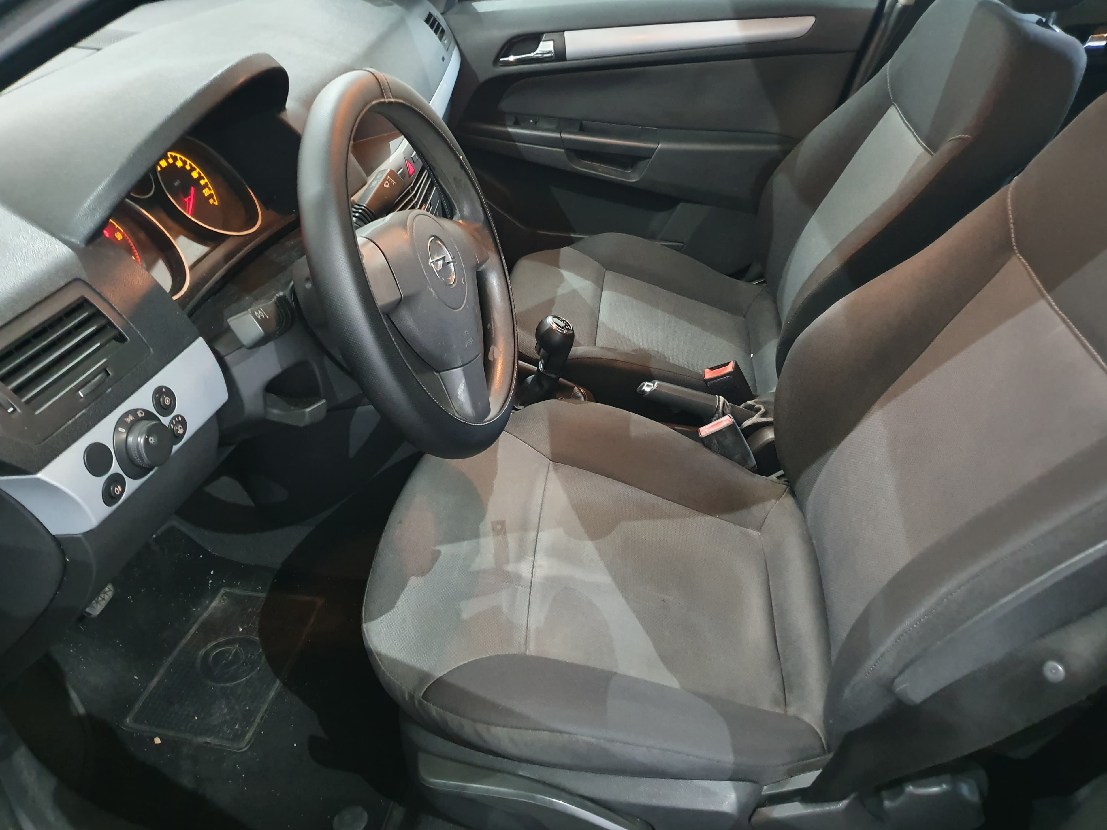 Opel Astra · Ano 2006 — imagem 30