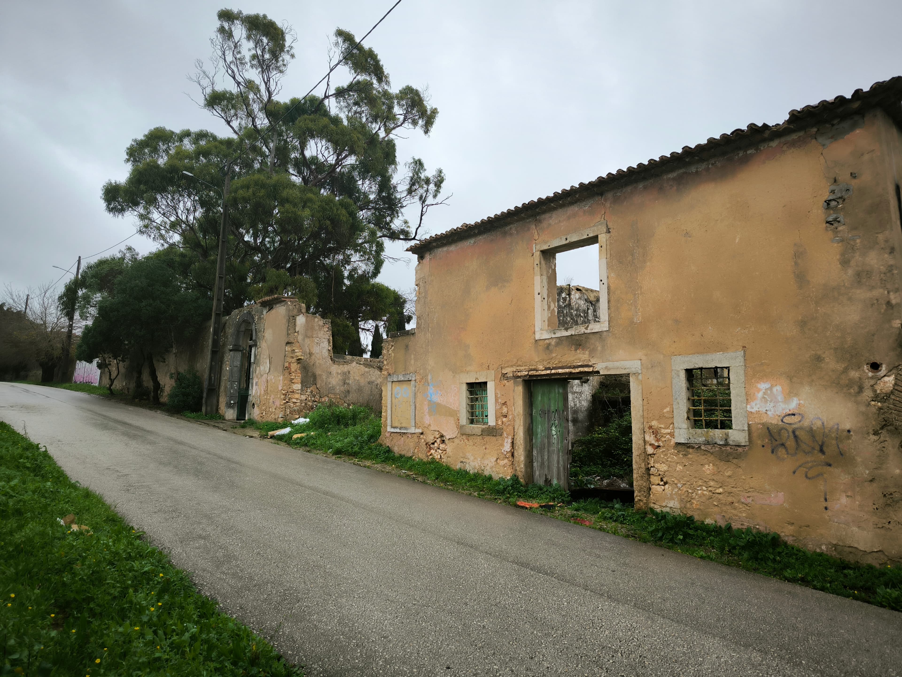 Moradia (Ruinas) · Vila Franca de Xira — image 3