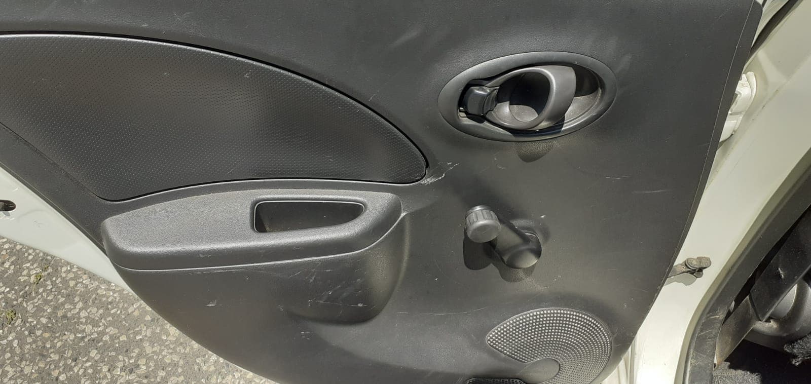 Nissan Micra · Ano 2015 — imagen 17