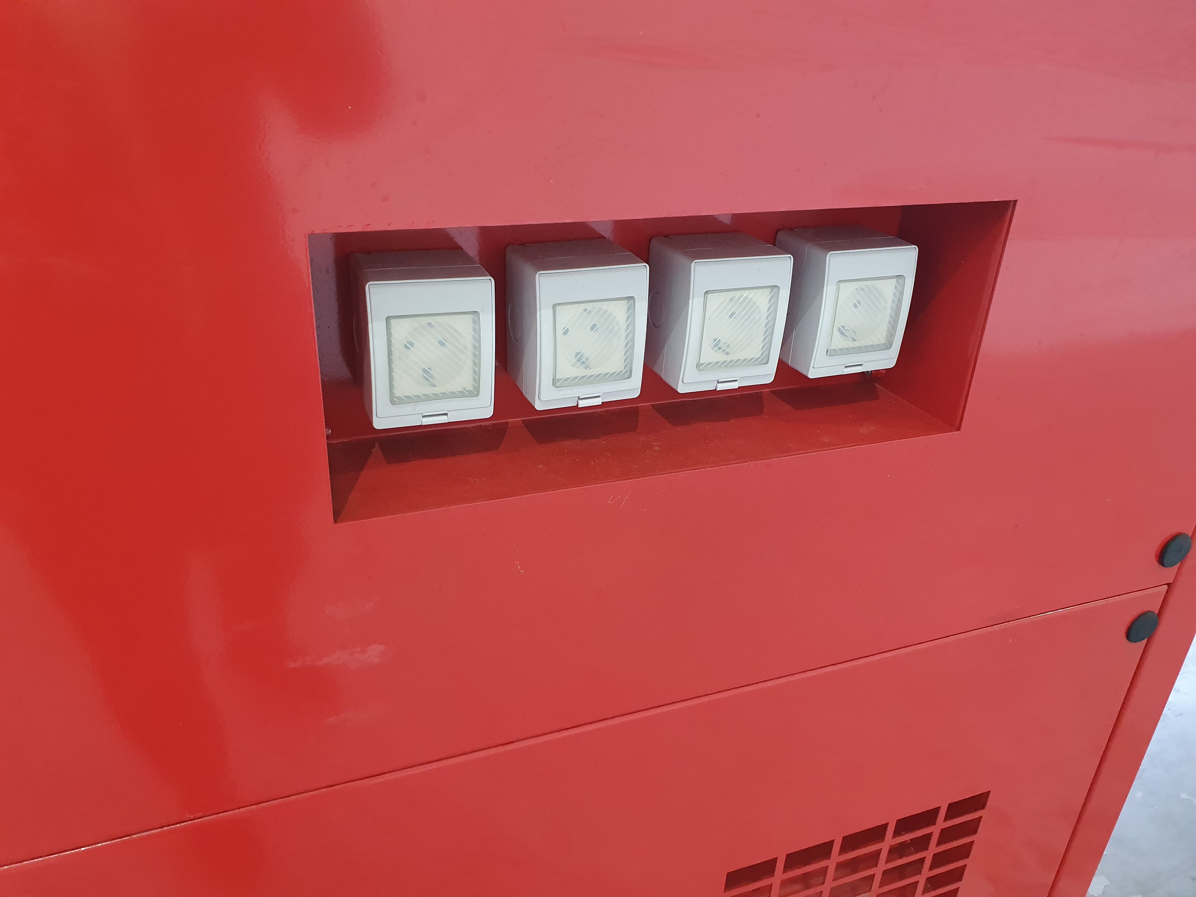 GERADOR 113 KVA GF3-120 — imagem 5