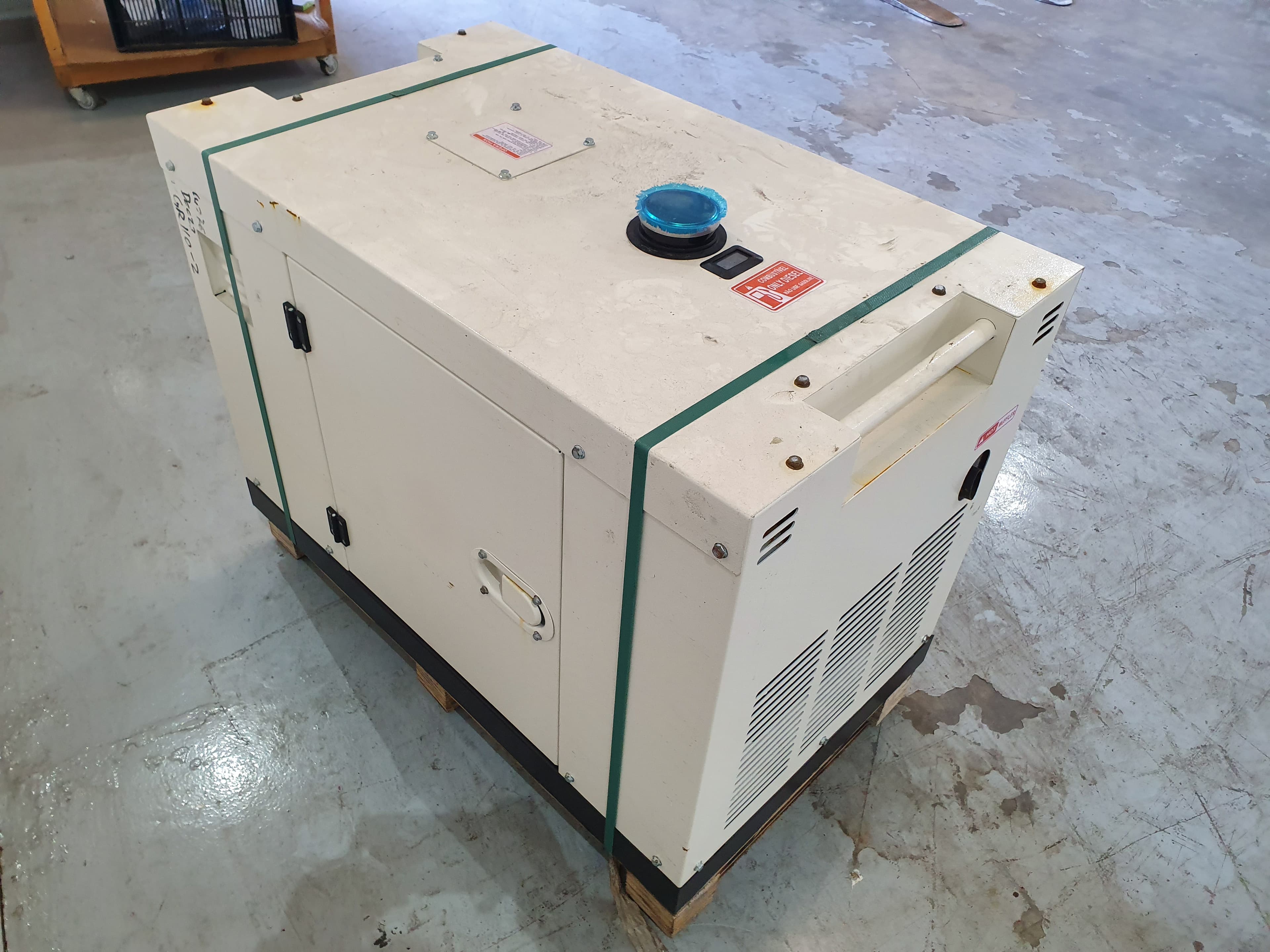GERADOR 11 KVA PRASMAT — imagen 4