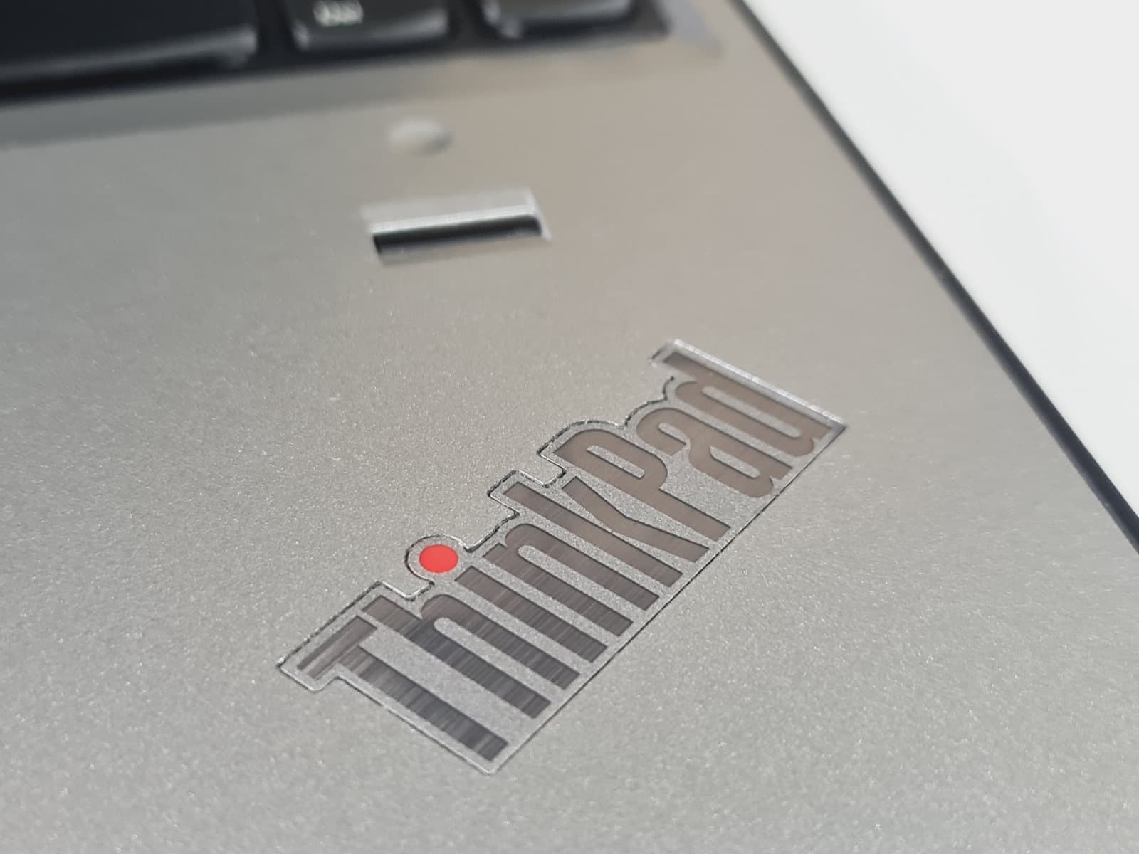 Portátil Lenovo ThinkPad E570 — imagen 7