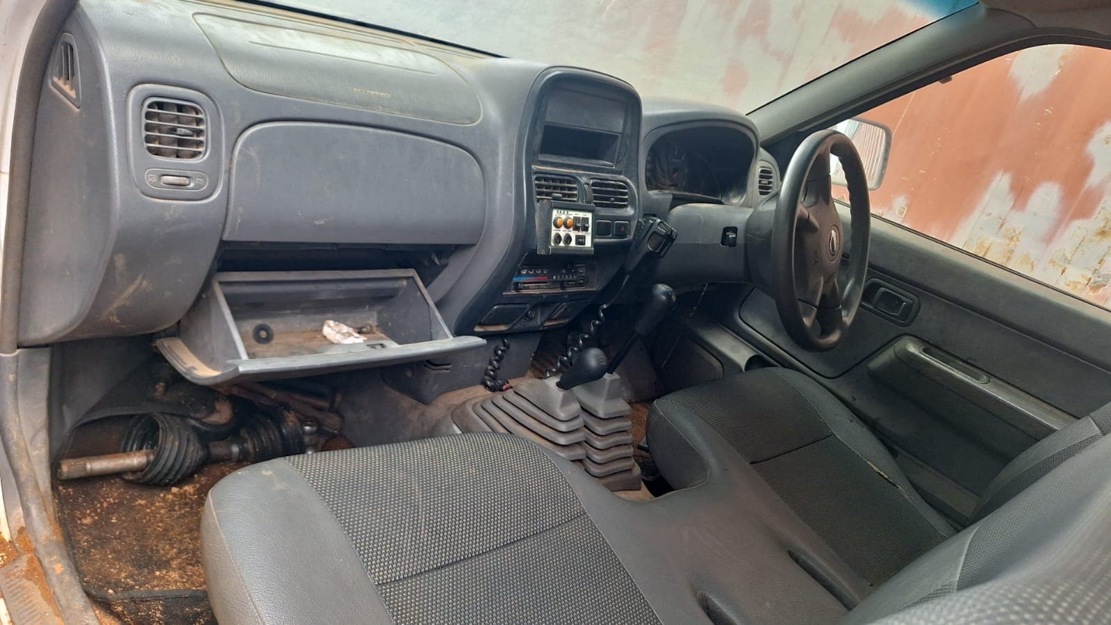 Nissan · Ano 2013 — image 3