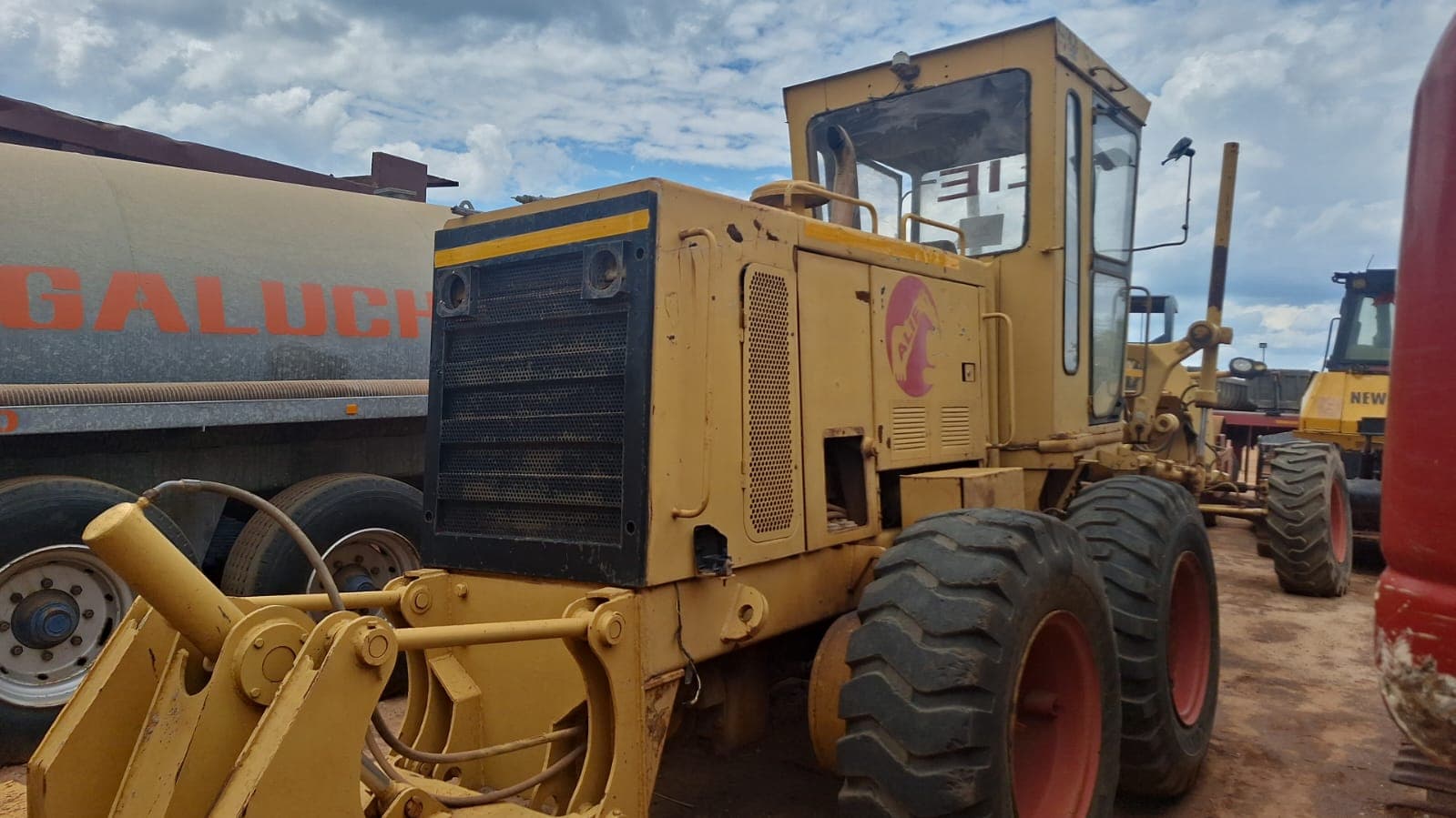 Niveladora Caterpillar — imagen 2