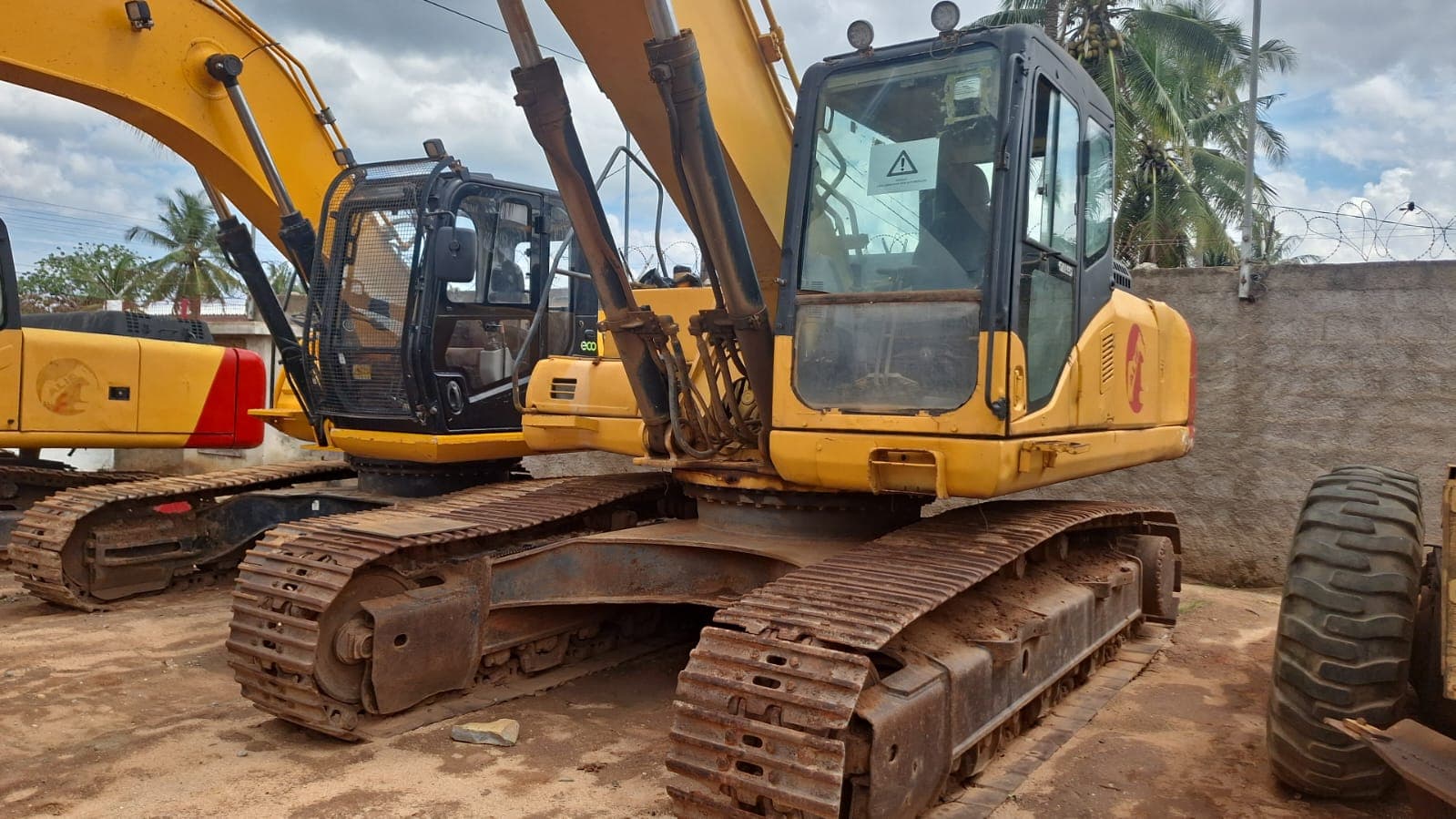 Escavadora Komatsu — imagem 2