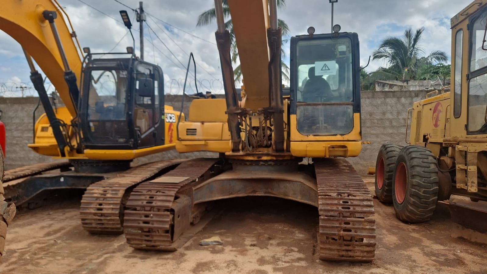 Escavadora Komatsu