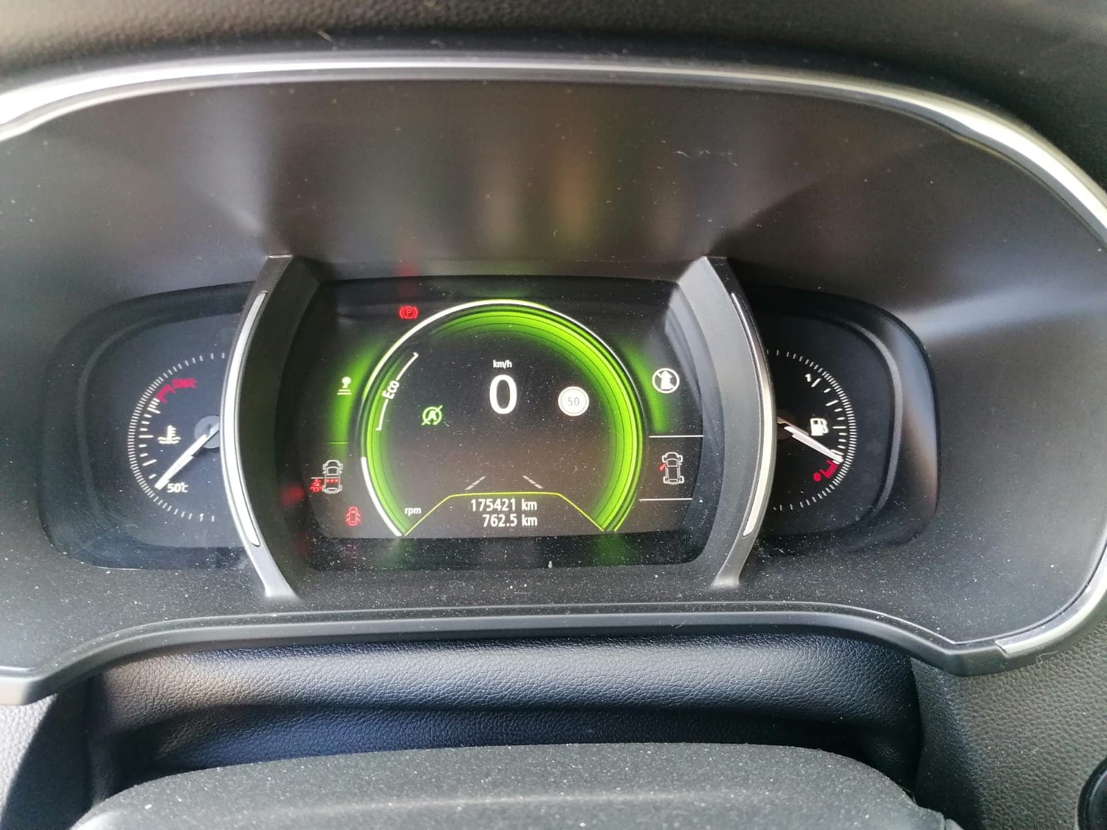 Renault Mégane 1.5 DCI · Ano 2017 — imagem 19