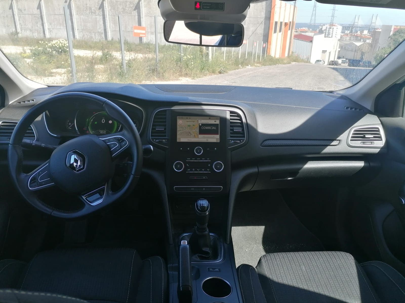 Renault Mégane 1.5 DCI · Ano 2017 — imagem 17