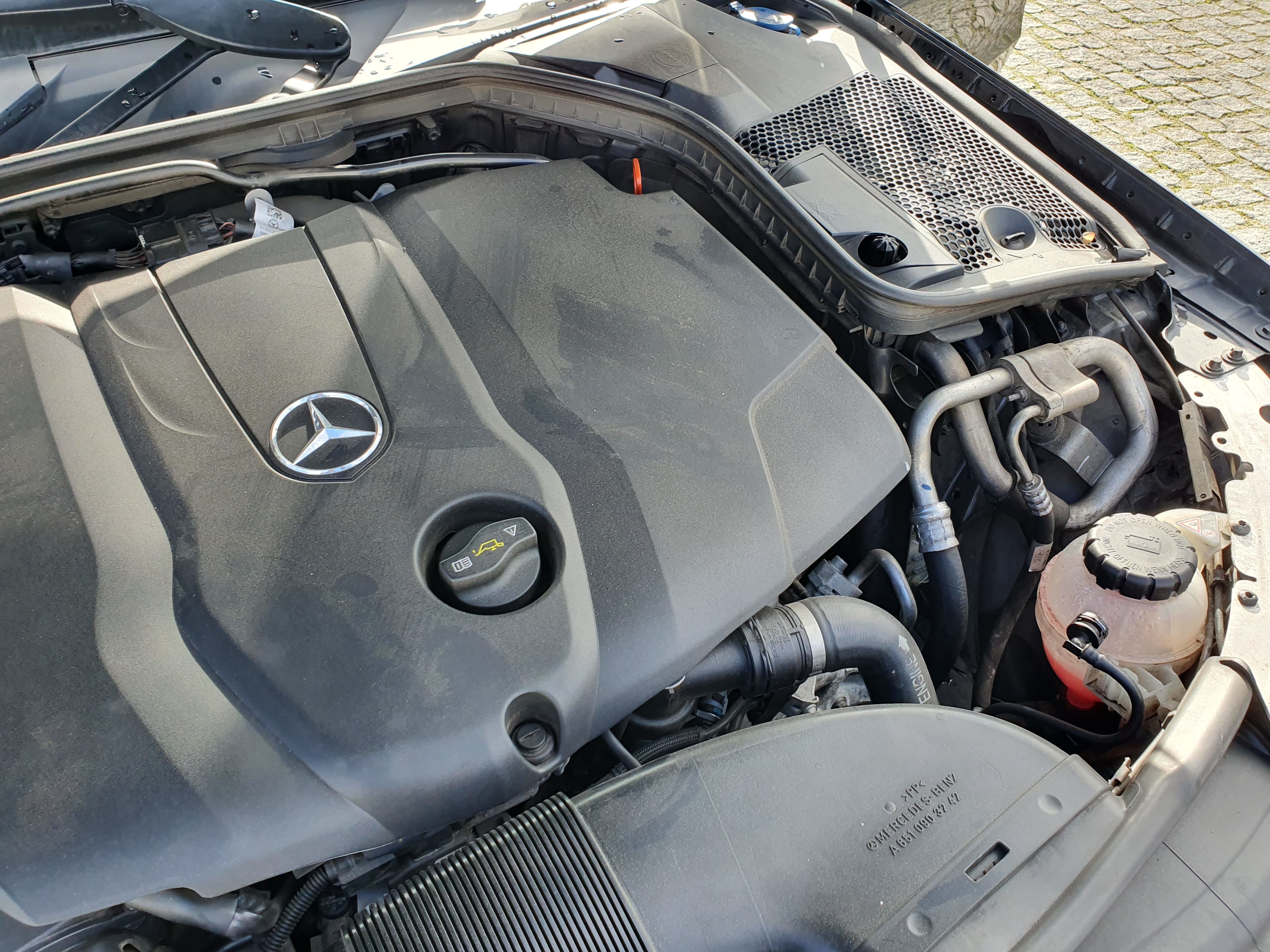 Mercedes-Benz C220 · Ano 2016 — image 48