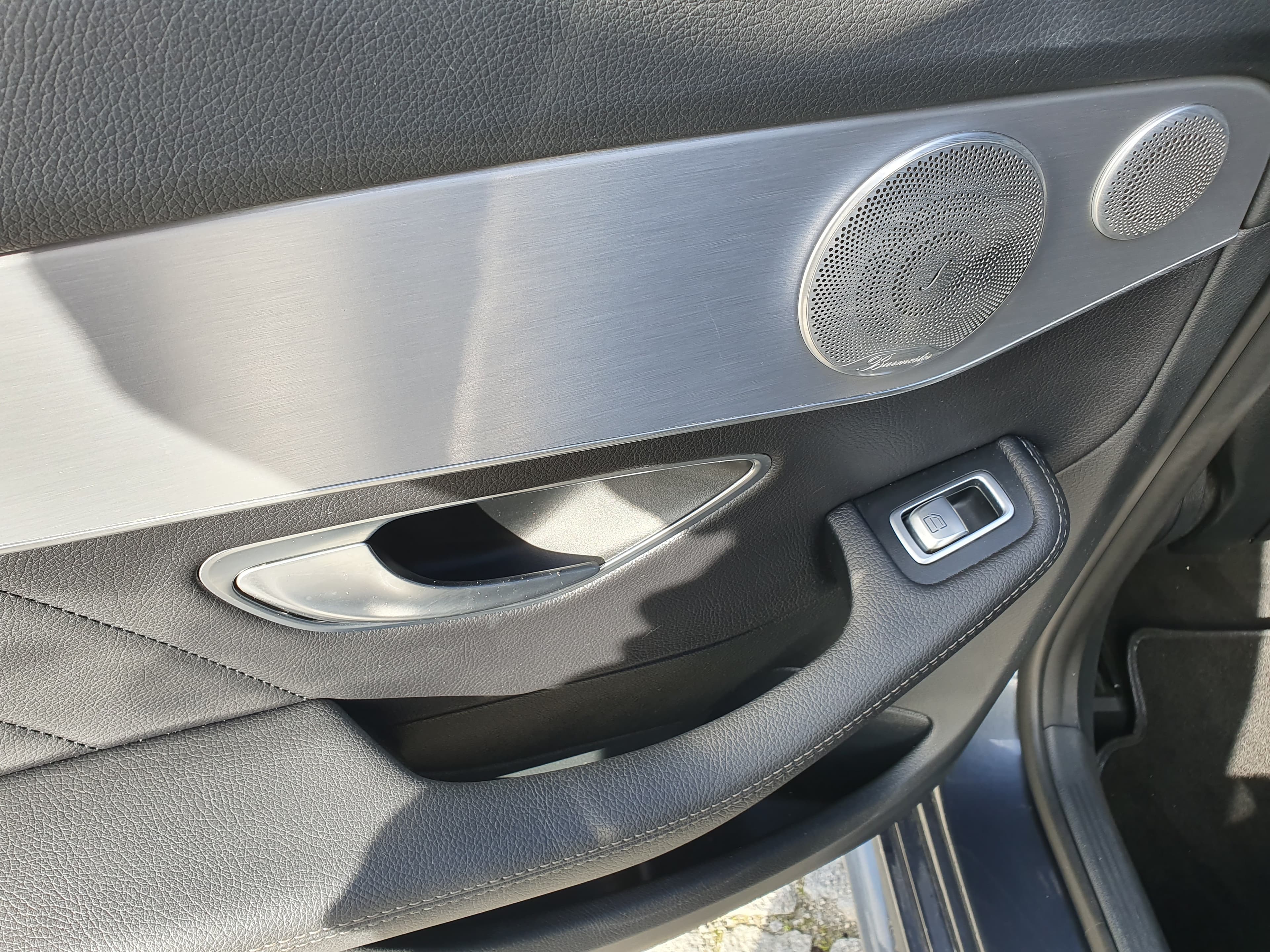 Mercedes-Benz C220 · Ano 2016 — image 27
