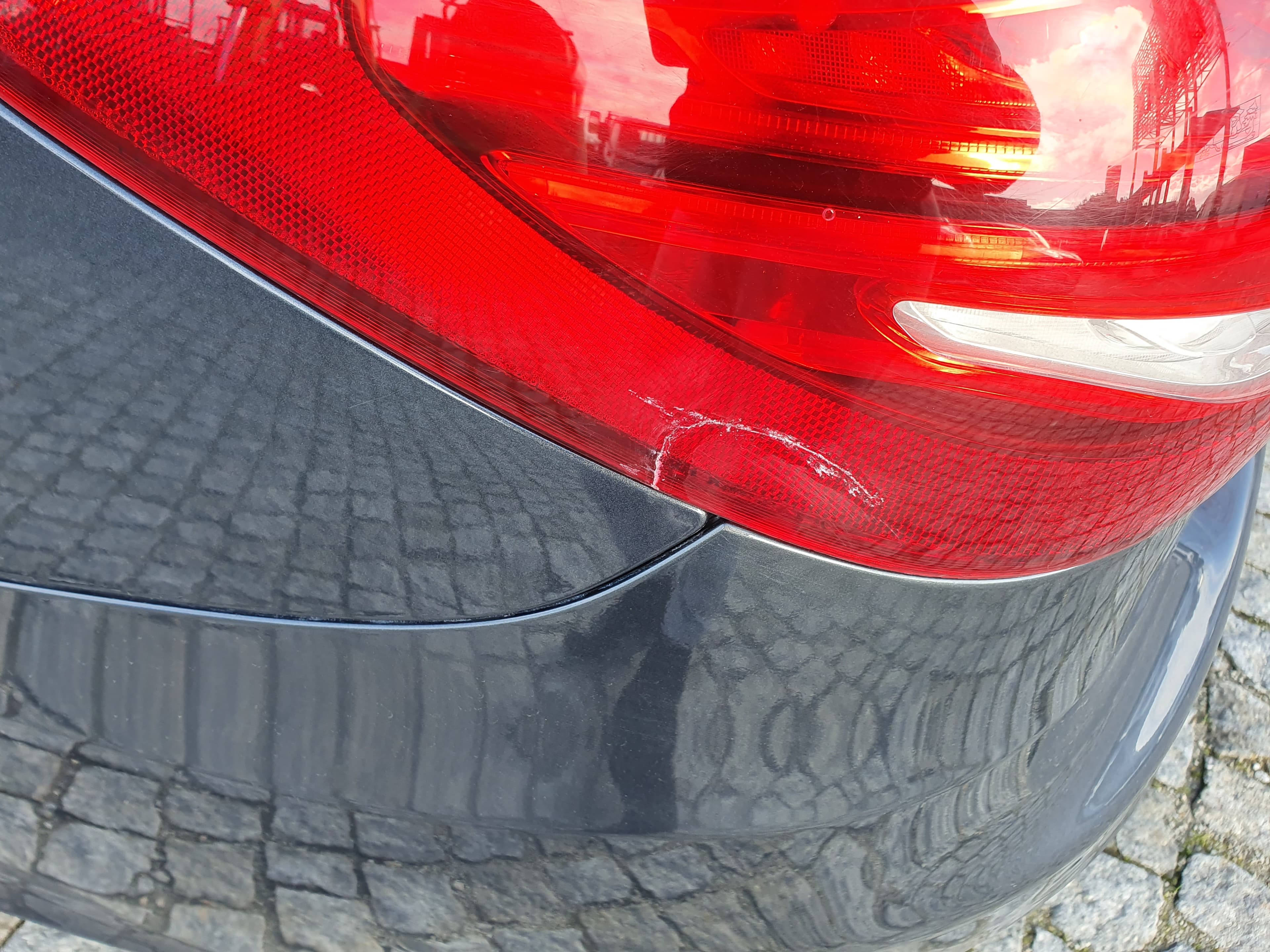 Mercedes-Benz C220 · Ano 2016 — image 12
