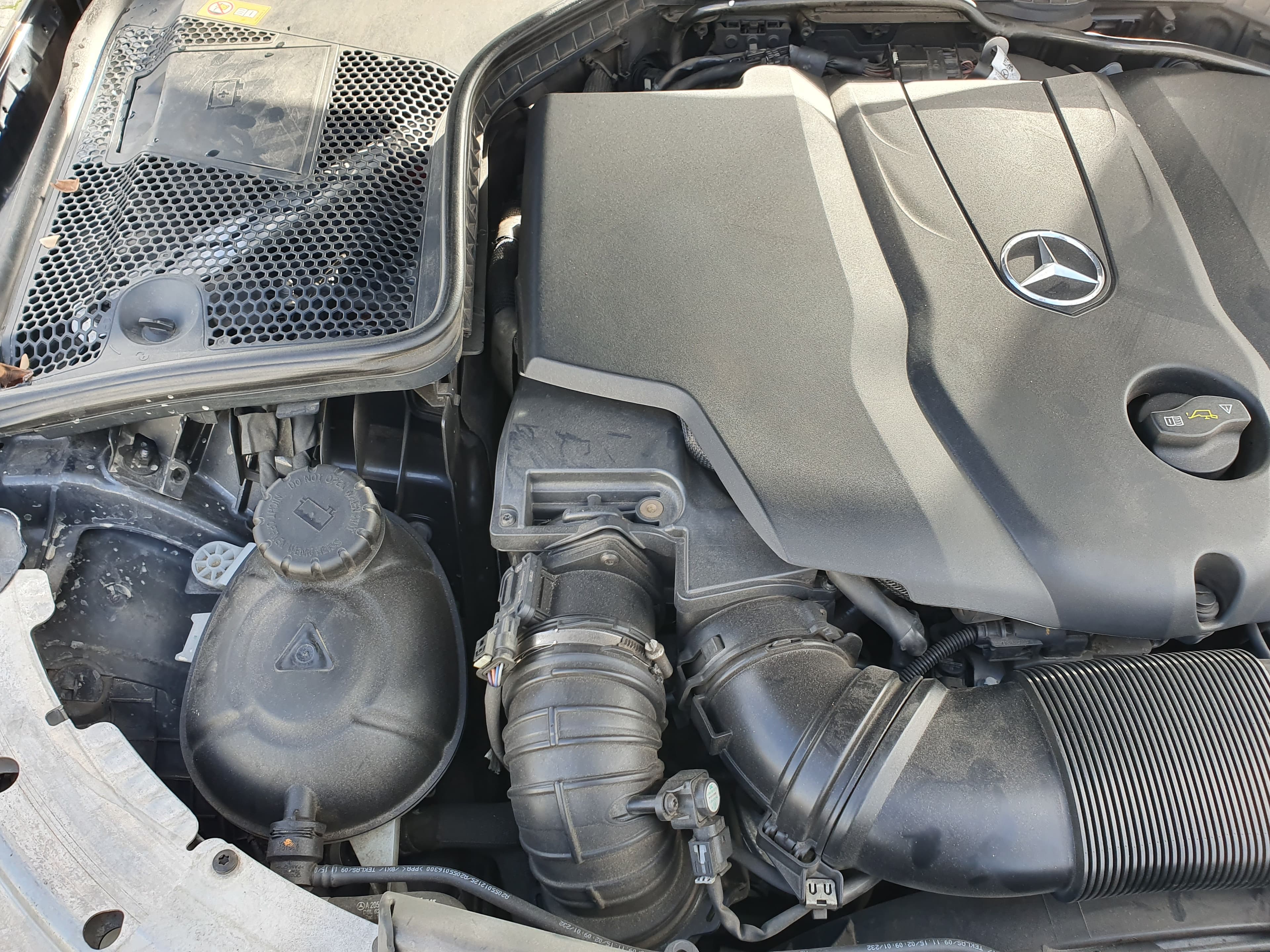 Mercedes-Benz C220 · Ano 2016 — image 46