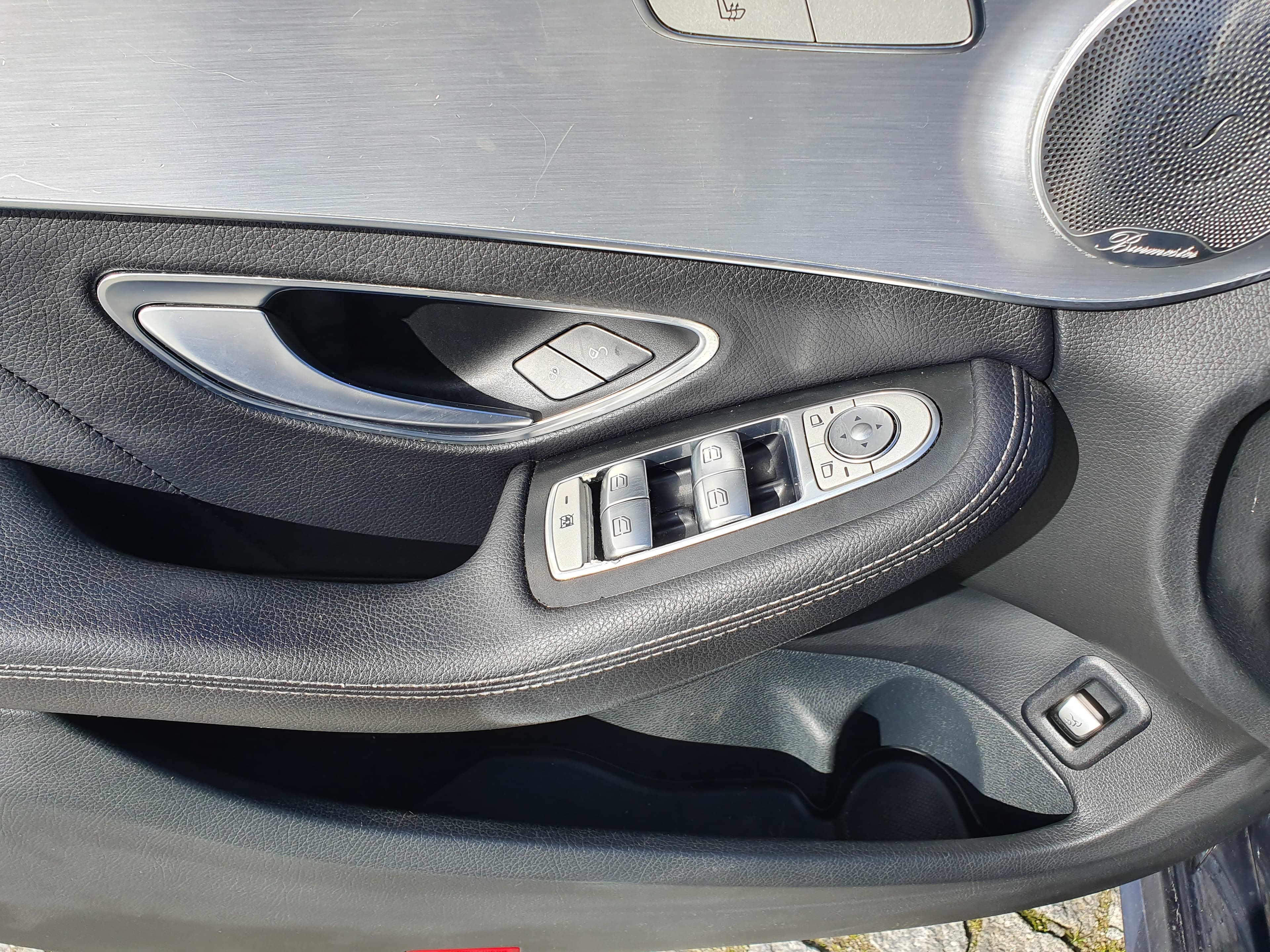 Mercedes-Benz C220 · Ano 2016 — image 21