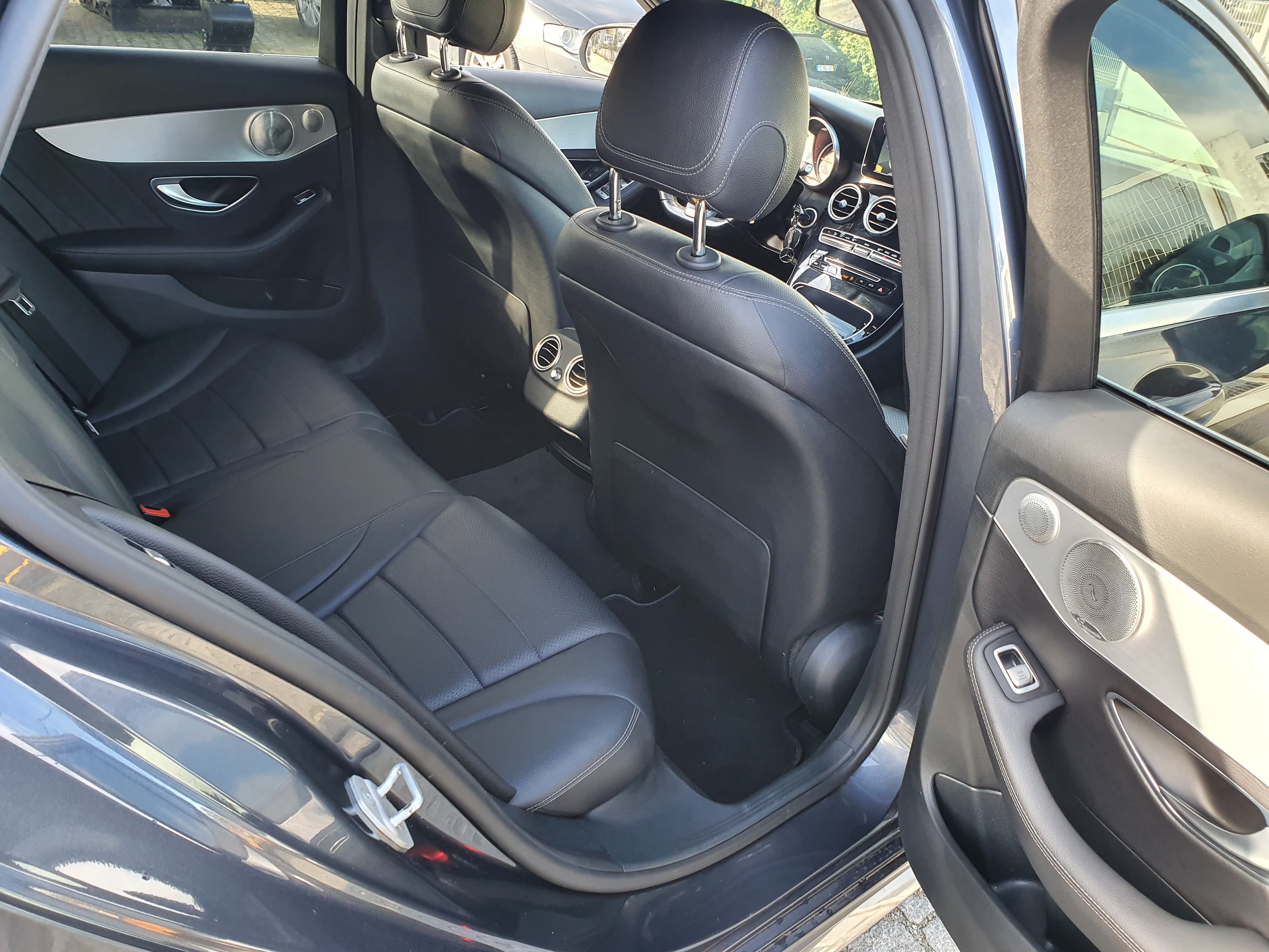 Mercedes-Benz C220 · Ano 2016 — image 19