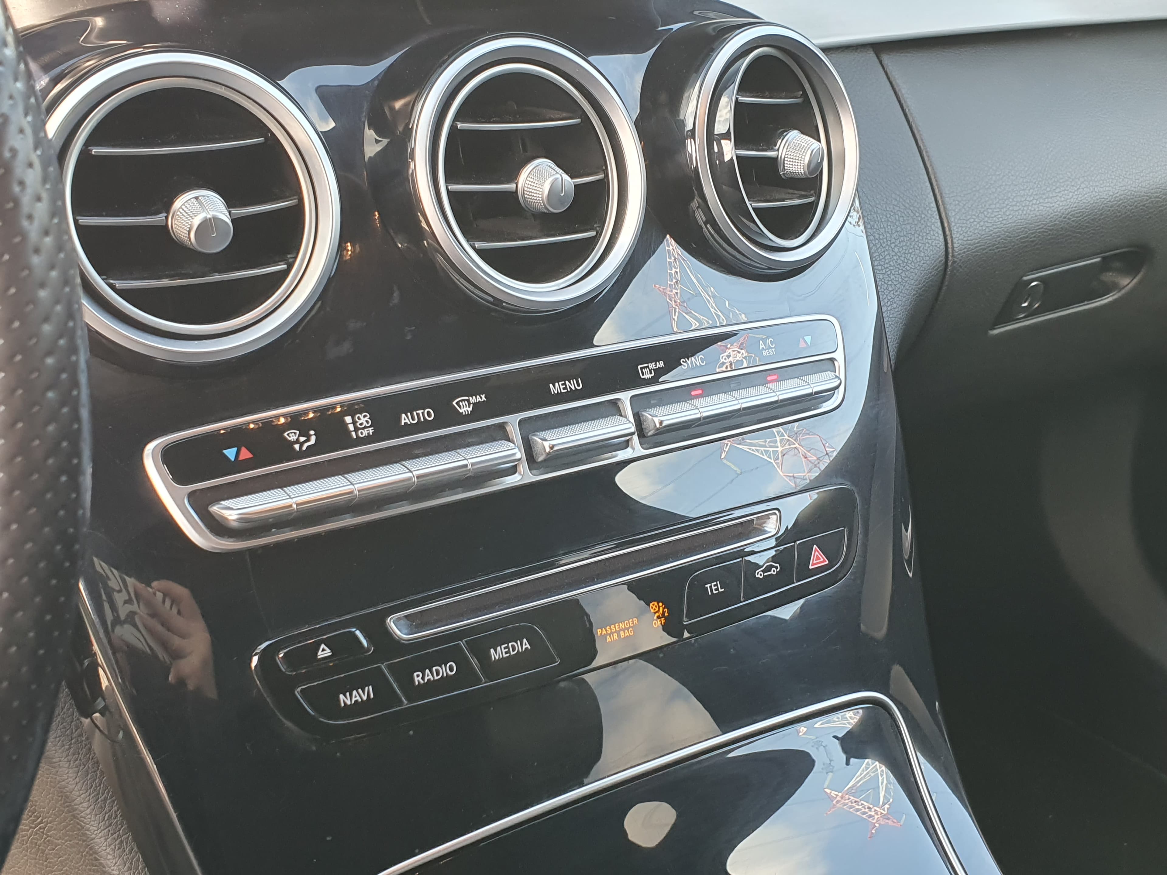 Mercedes-Benz C220 · Ano 2016 — image 35