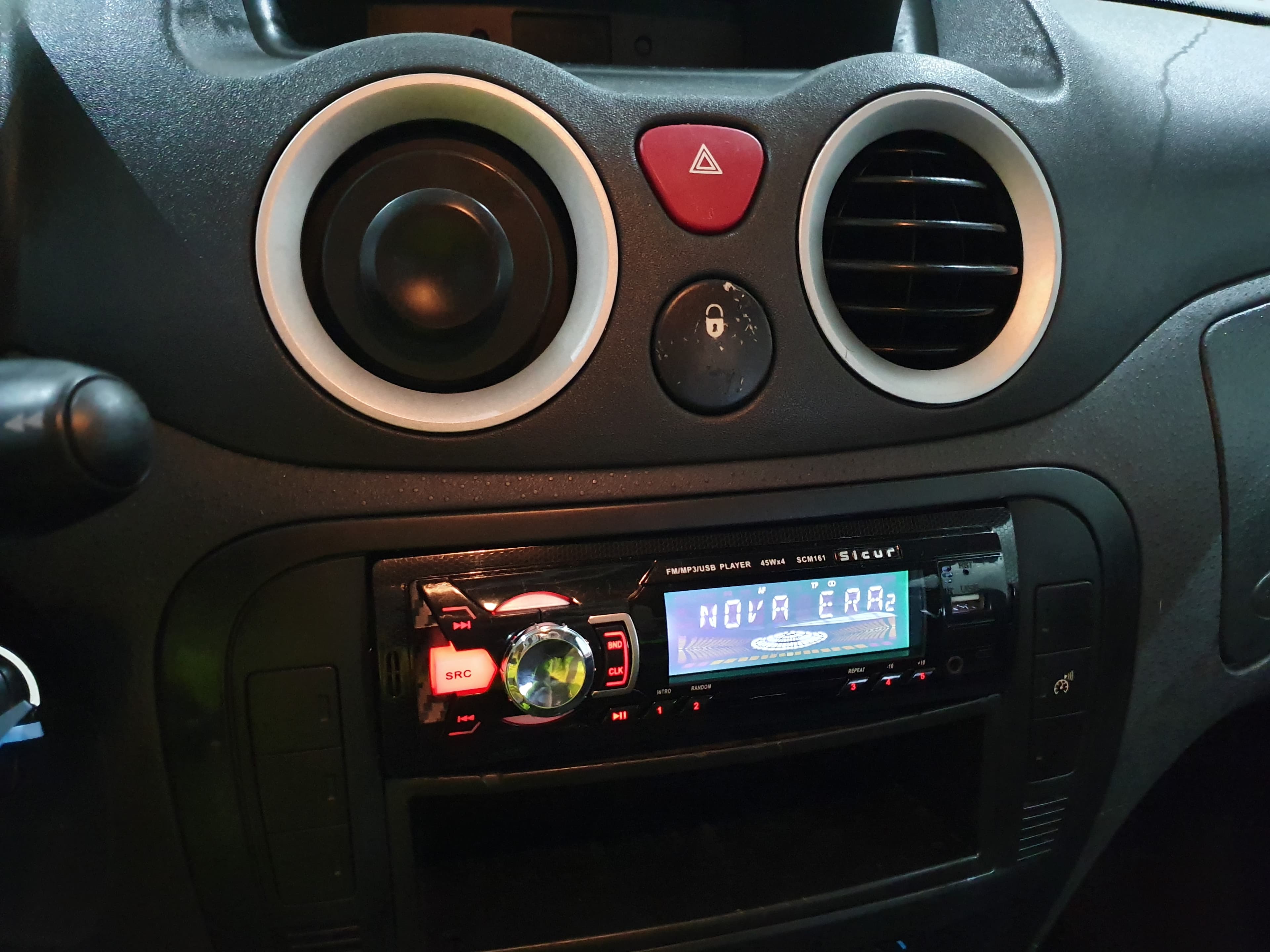 Citroën C2 · Ano 2006 — image 29