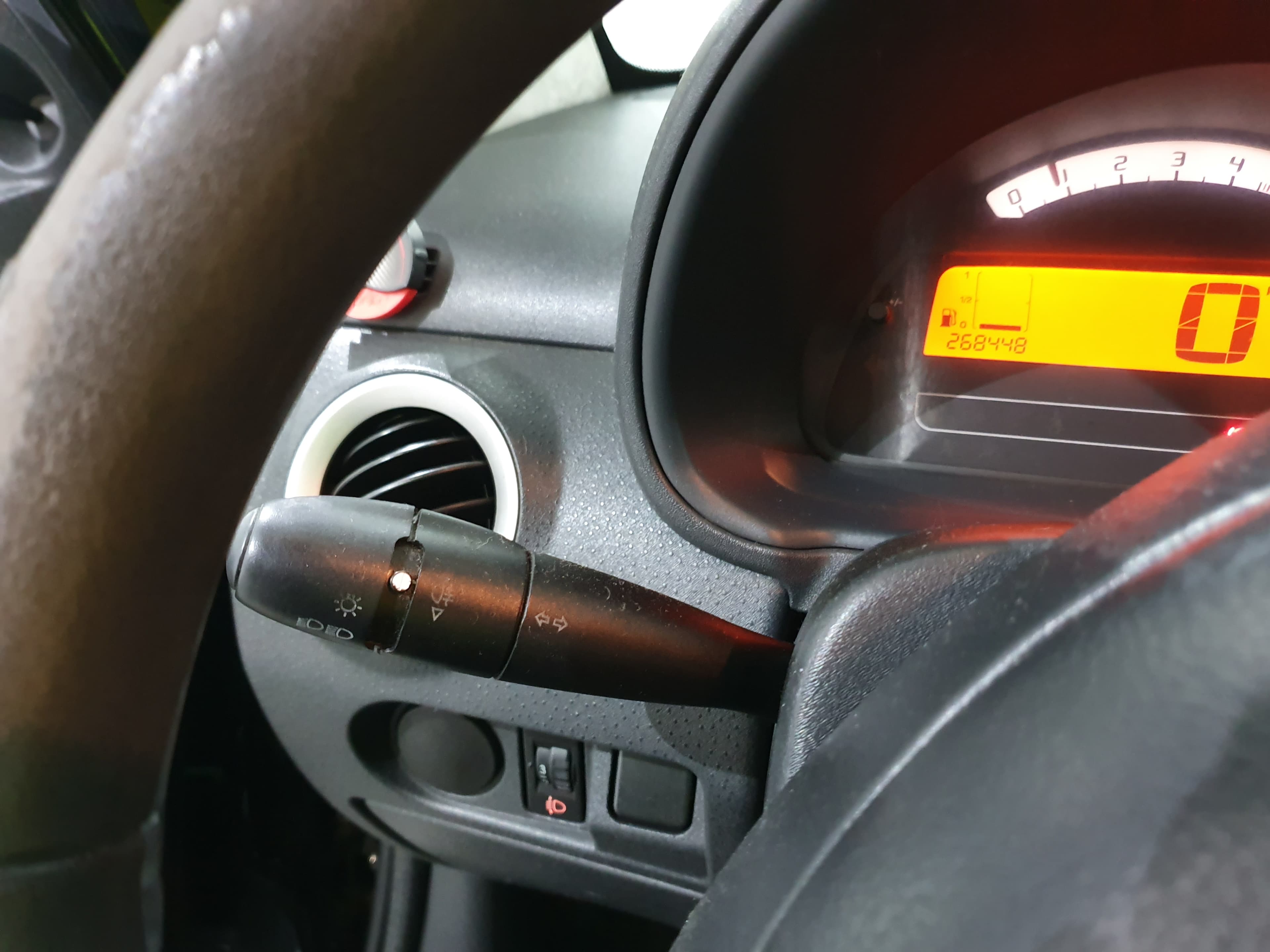 Citroën C2 · Ano 2006 — image 34