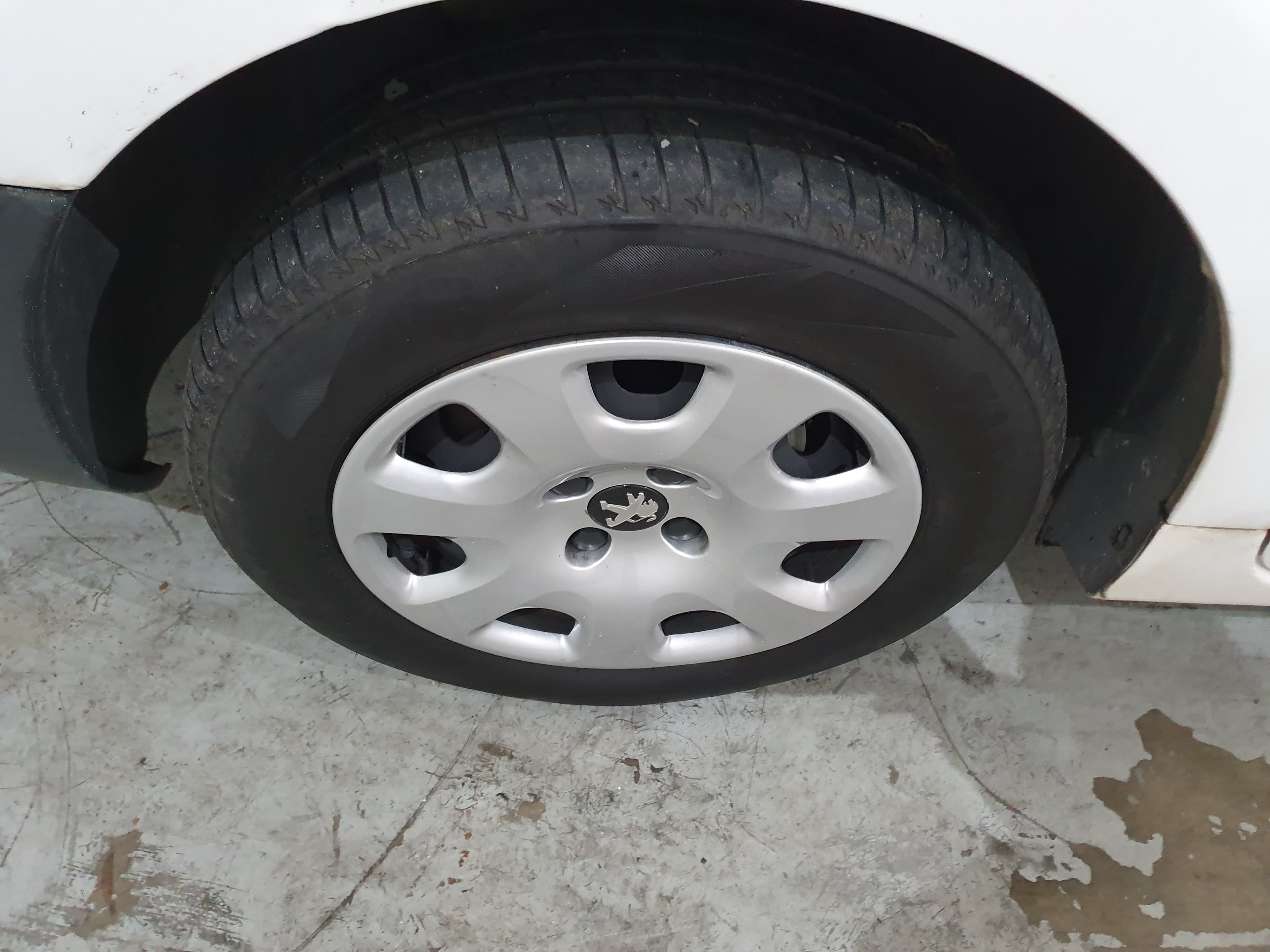 Peugeot Partner · Año 2015 — imagen 18