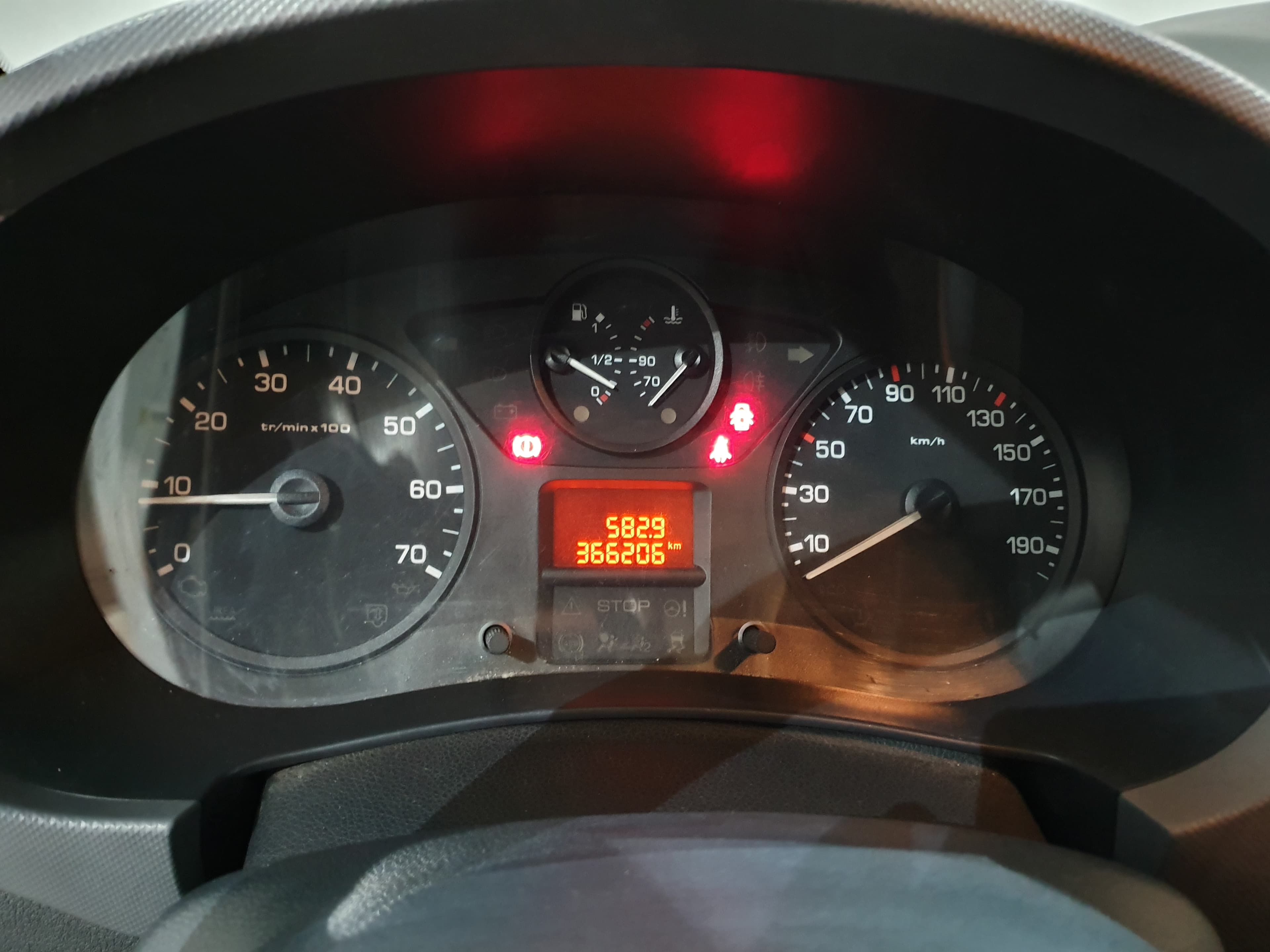 Peugeot Partner · Año 2015 — imagen 30