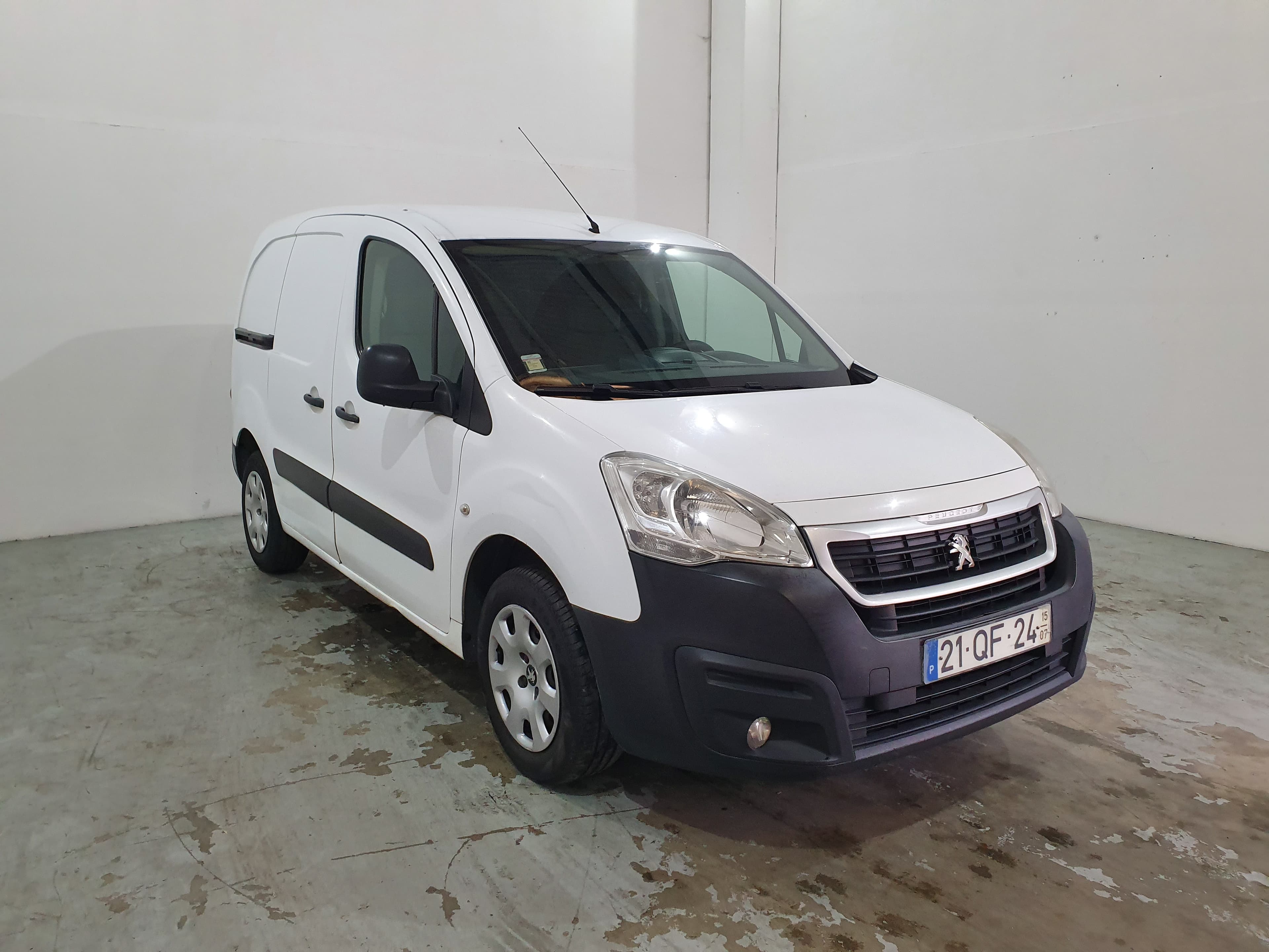 Peugeot Partner · Año 2015 — imagen 3