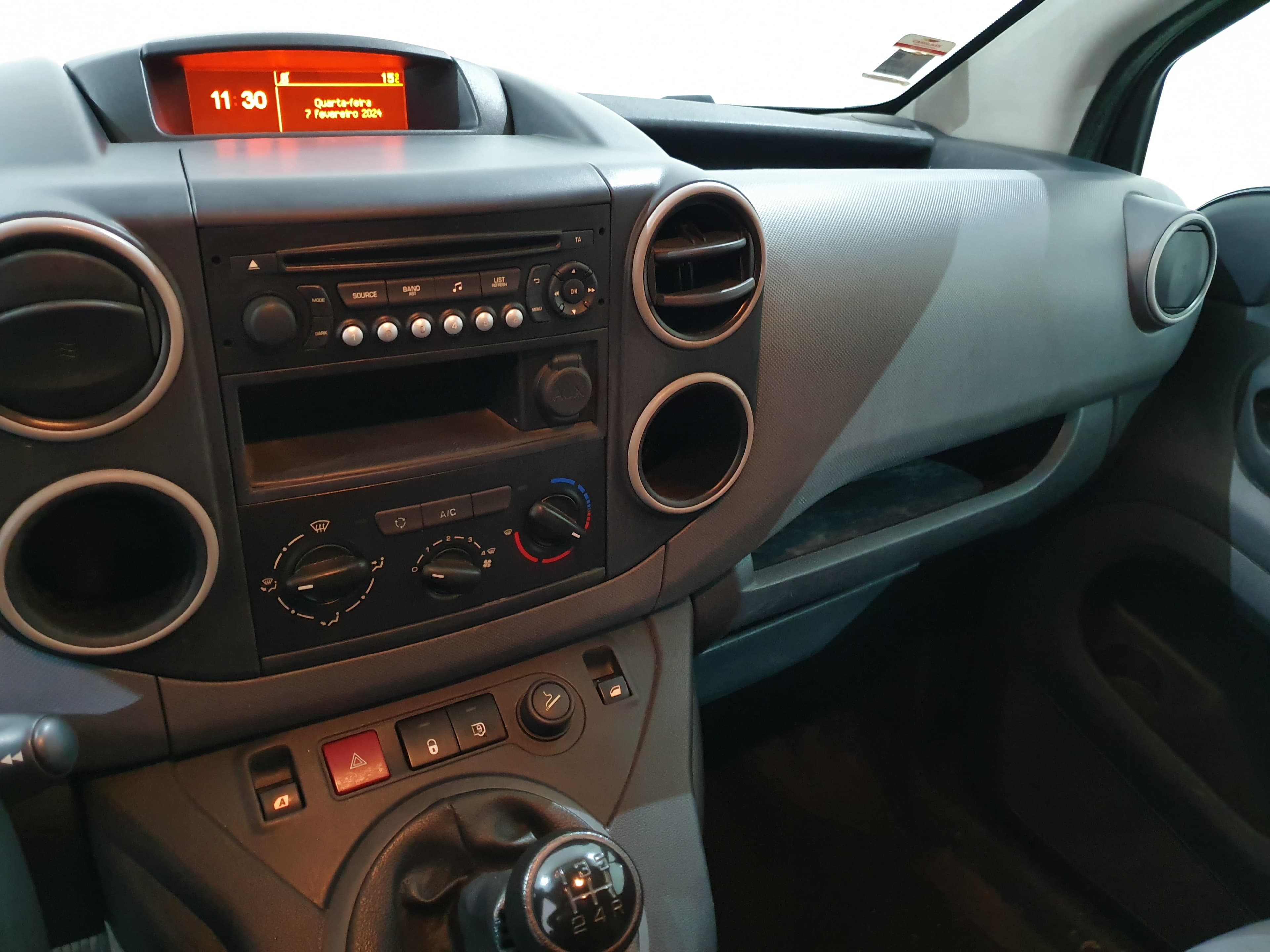 Peugeot Partner · Año 2015 — imagen 35