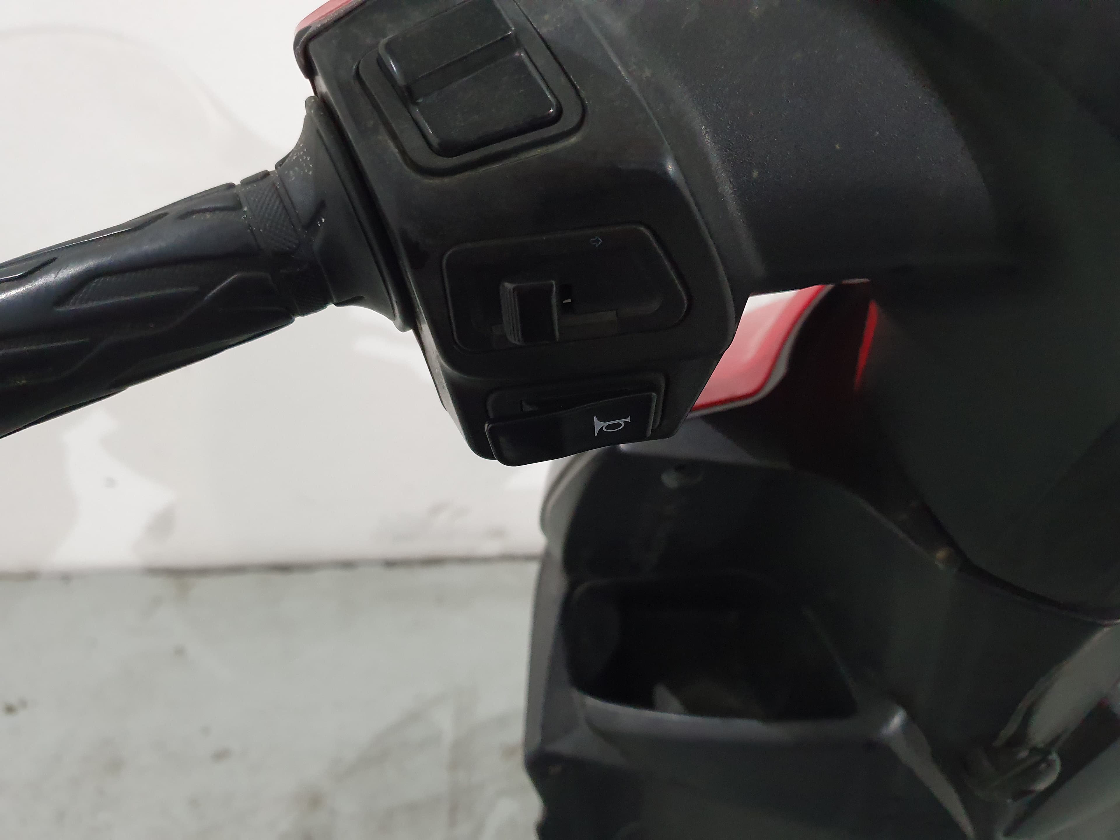 SUZUKI UK 110 Address · Ano 2016 — imagen 8