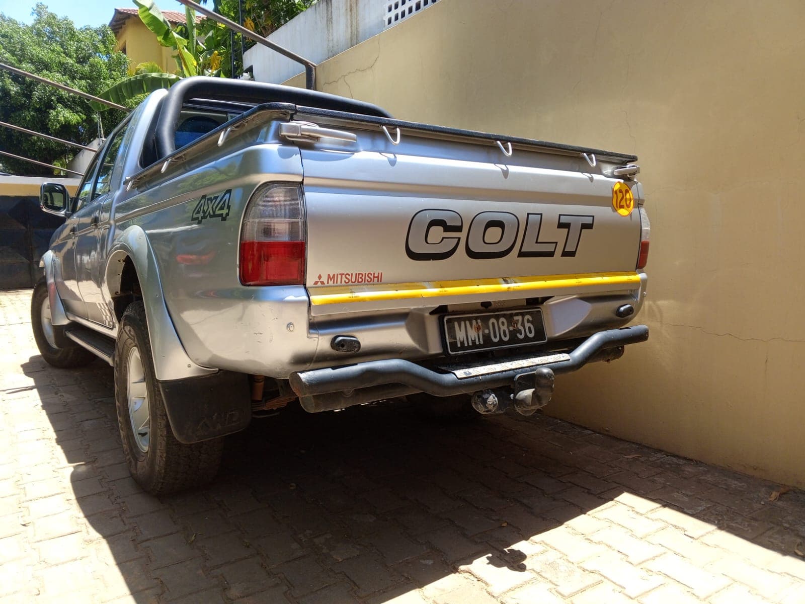 Mitsubishi Colt · Ano 2003 — imagem 3