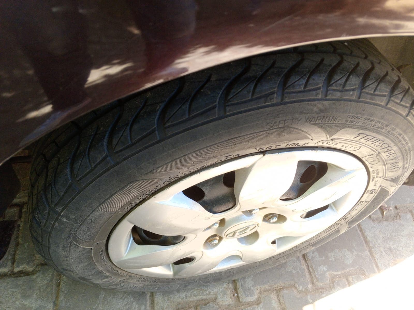HyundaI Elentra · Ano 2008 — imagem 6