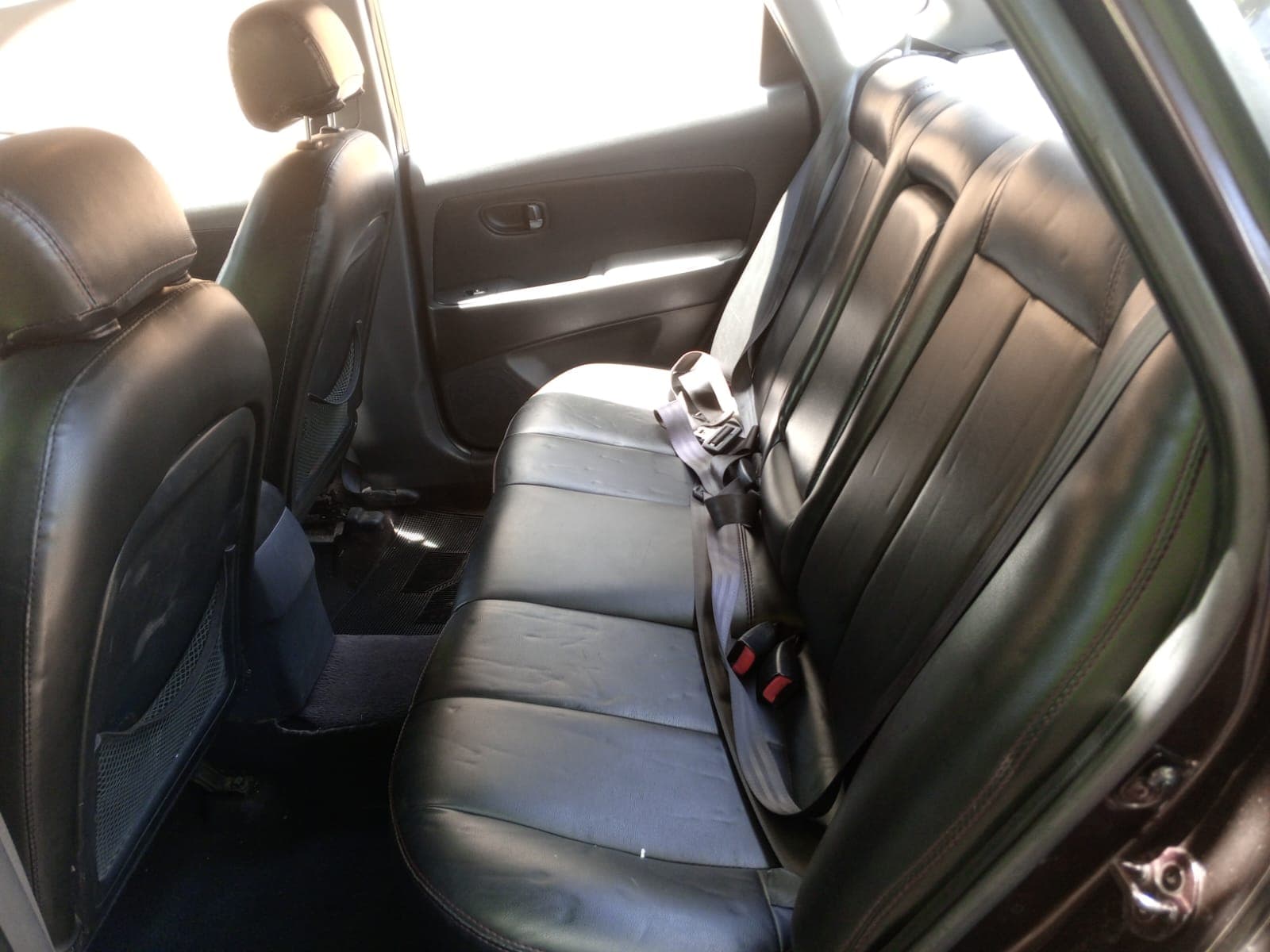 HyundaI Elentra · Ano 2008 — imagem 13