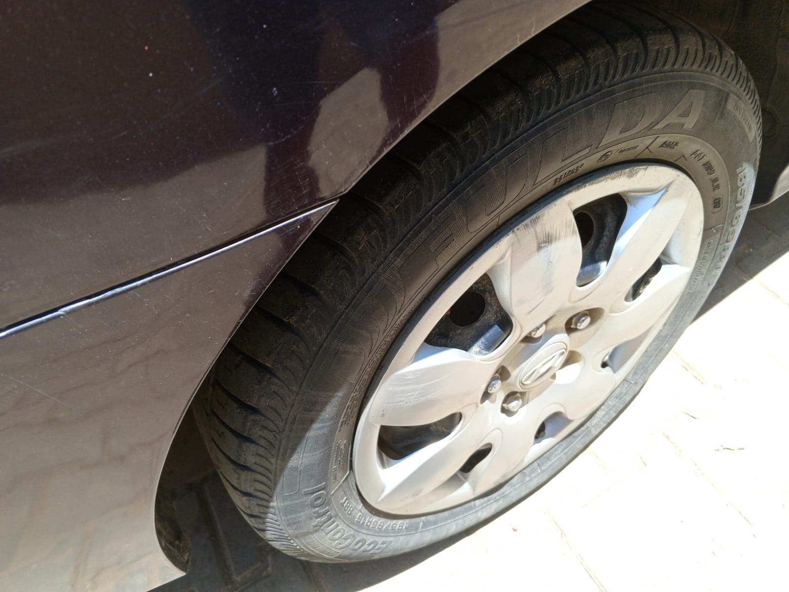 HyundaI Elentra · Ano 2008 — imagem 9