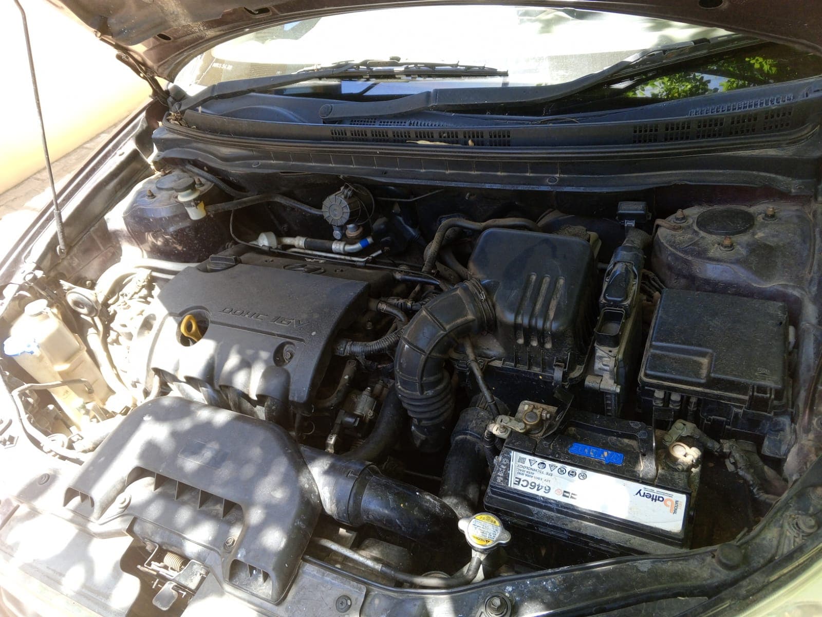 HyundaI Elentra · Ano 2008 — imagem 14