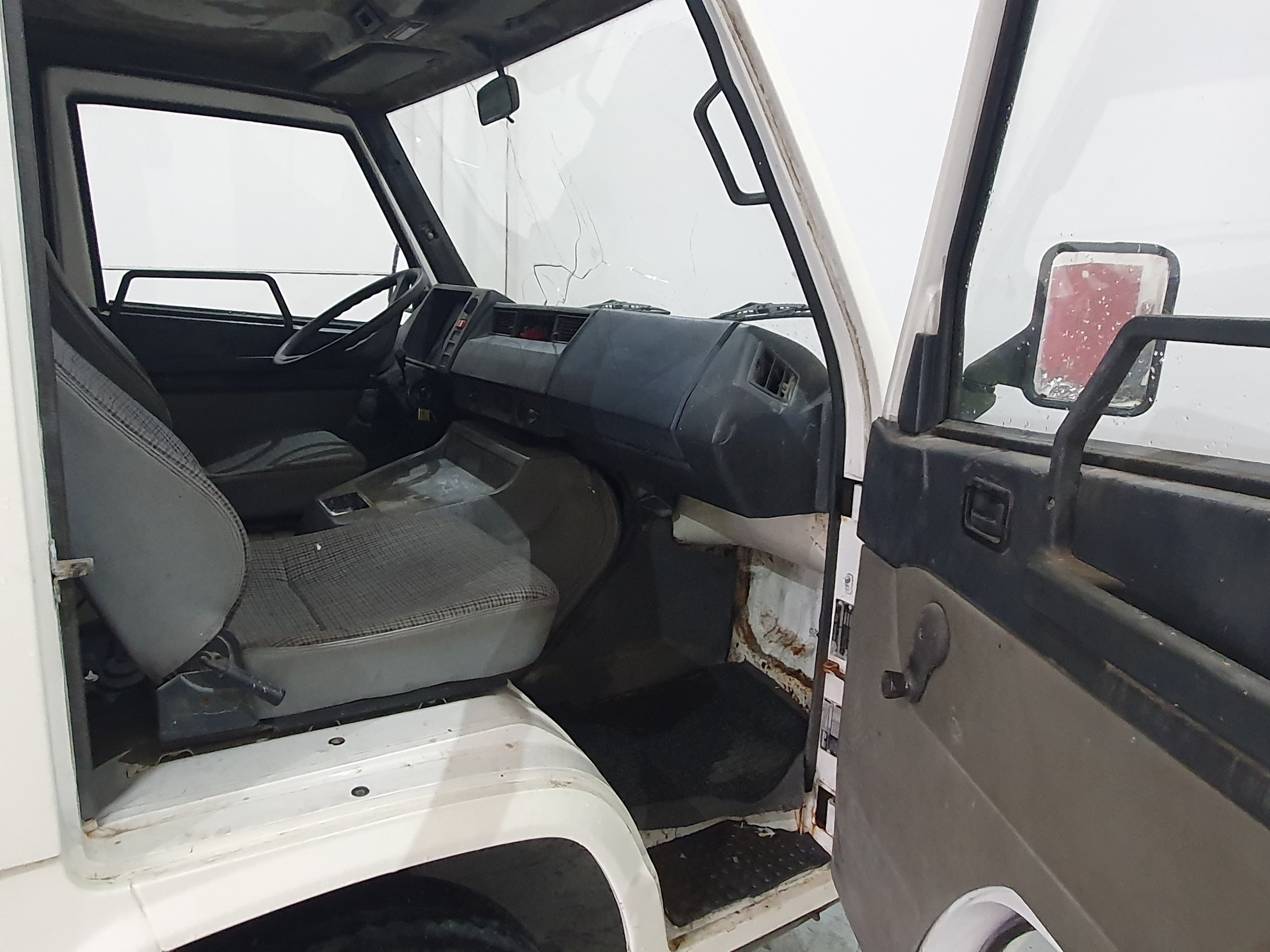 Mercedes-Benz MB 140 Van 2.4D · Ano 1988 — imagem 30