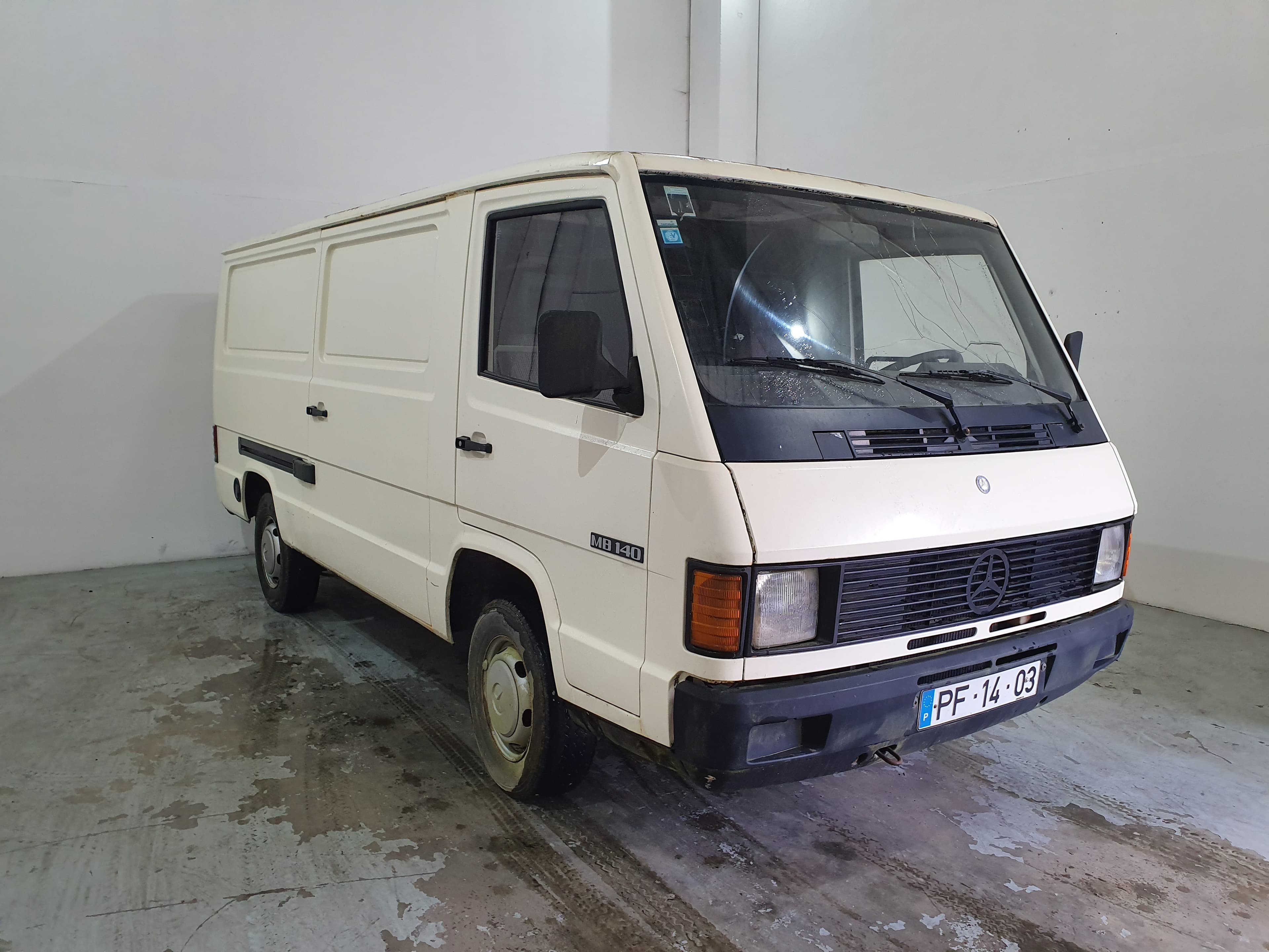 Mercedes-Benz MB 140 Van 2.4D · Ano 1988 — imagem 3
