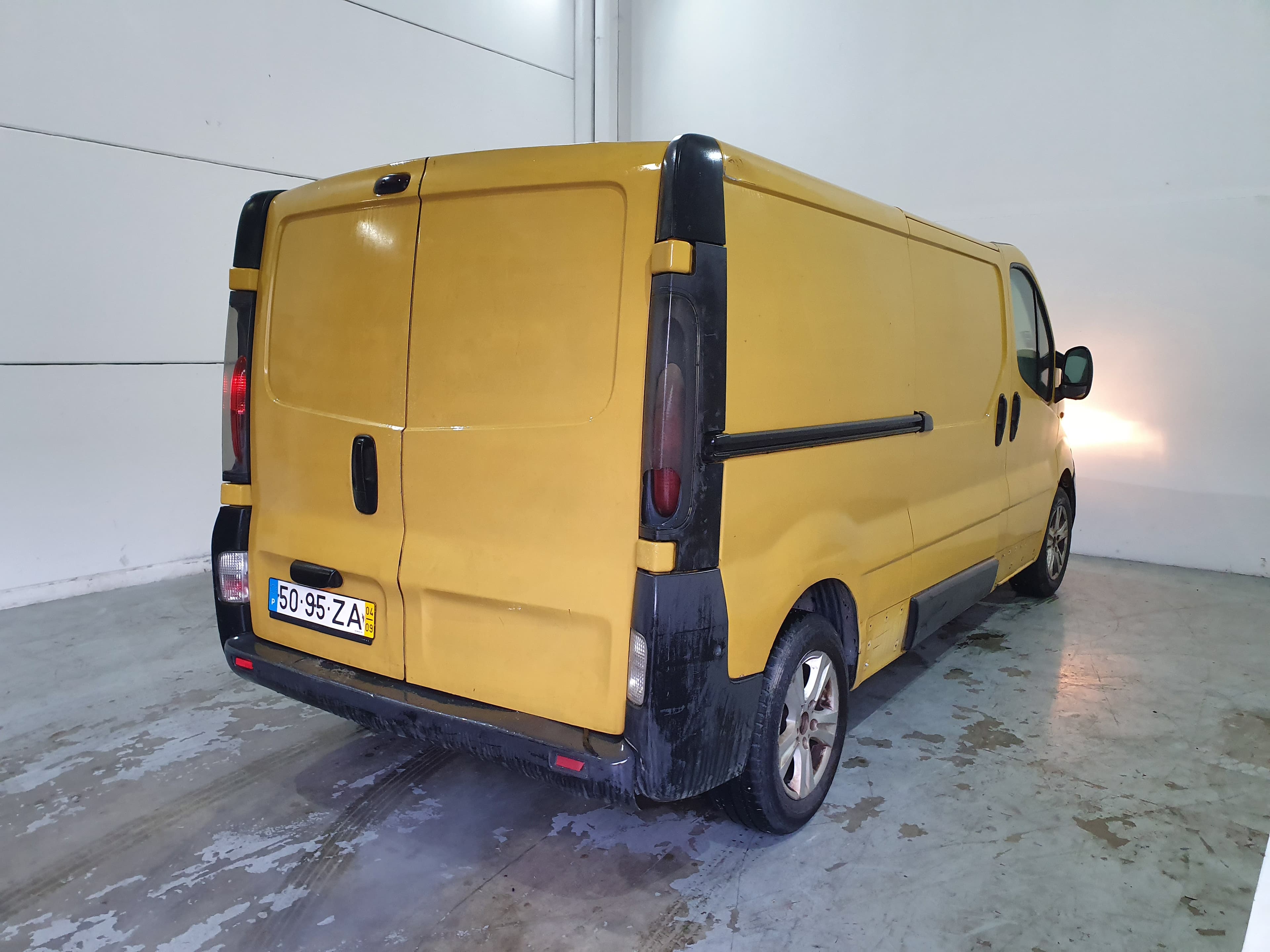 Renault Trafic · Ano 2004 — imagen 6
