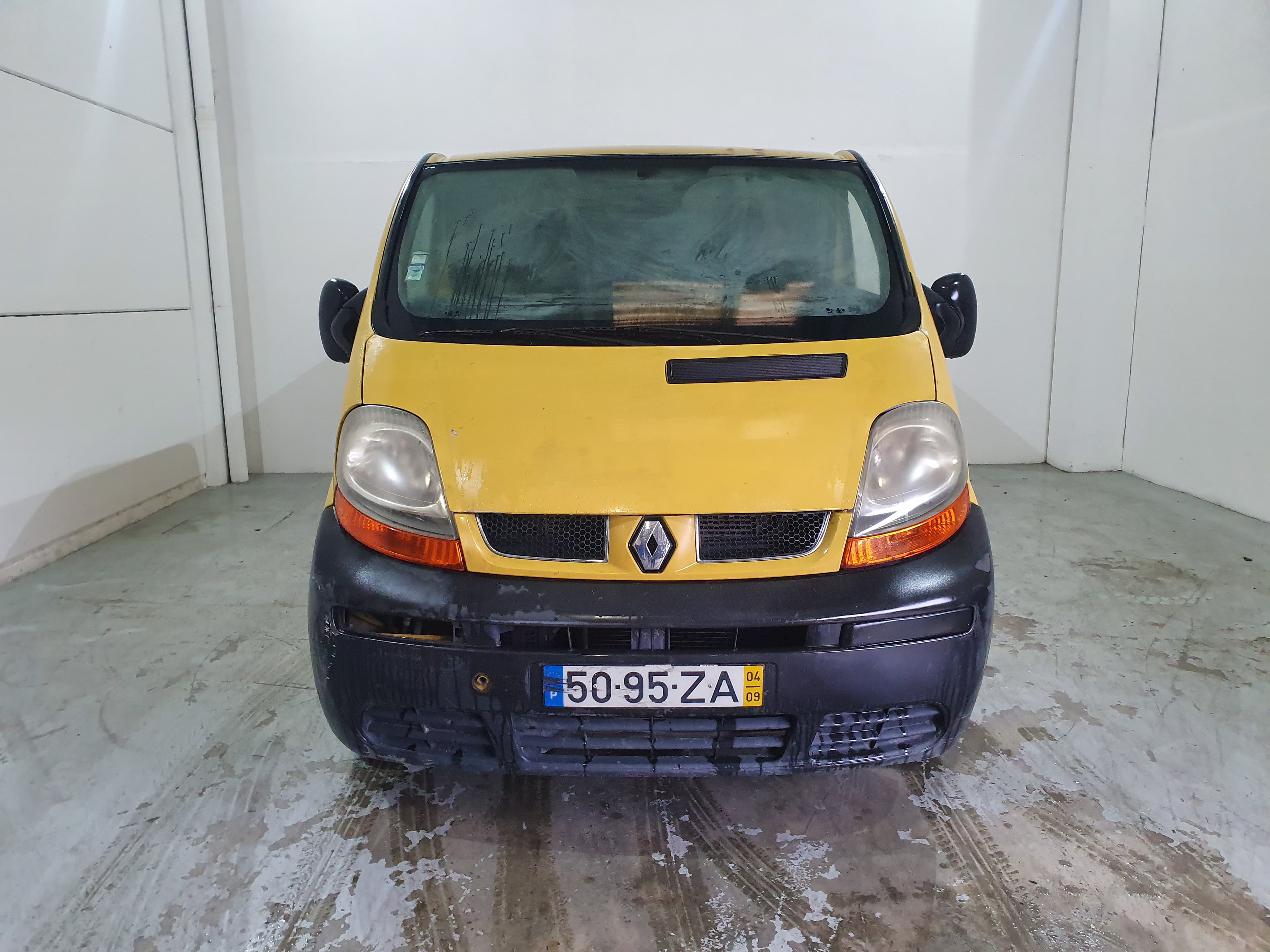 Renault Trafic · Ano 2004 — imagen 2