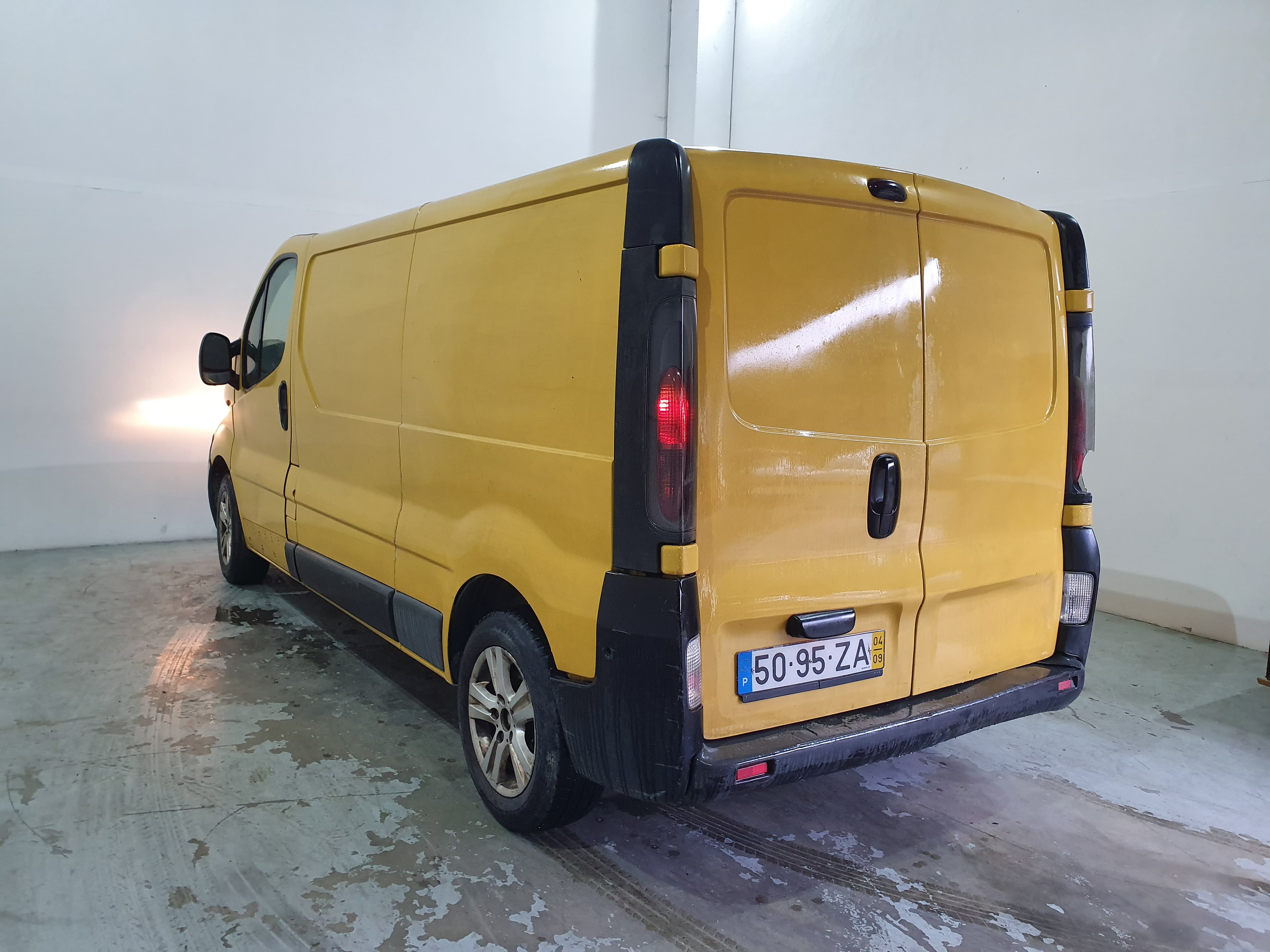 Renault Trafic · Ano 2004 — imagen 4