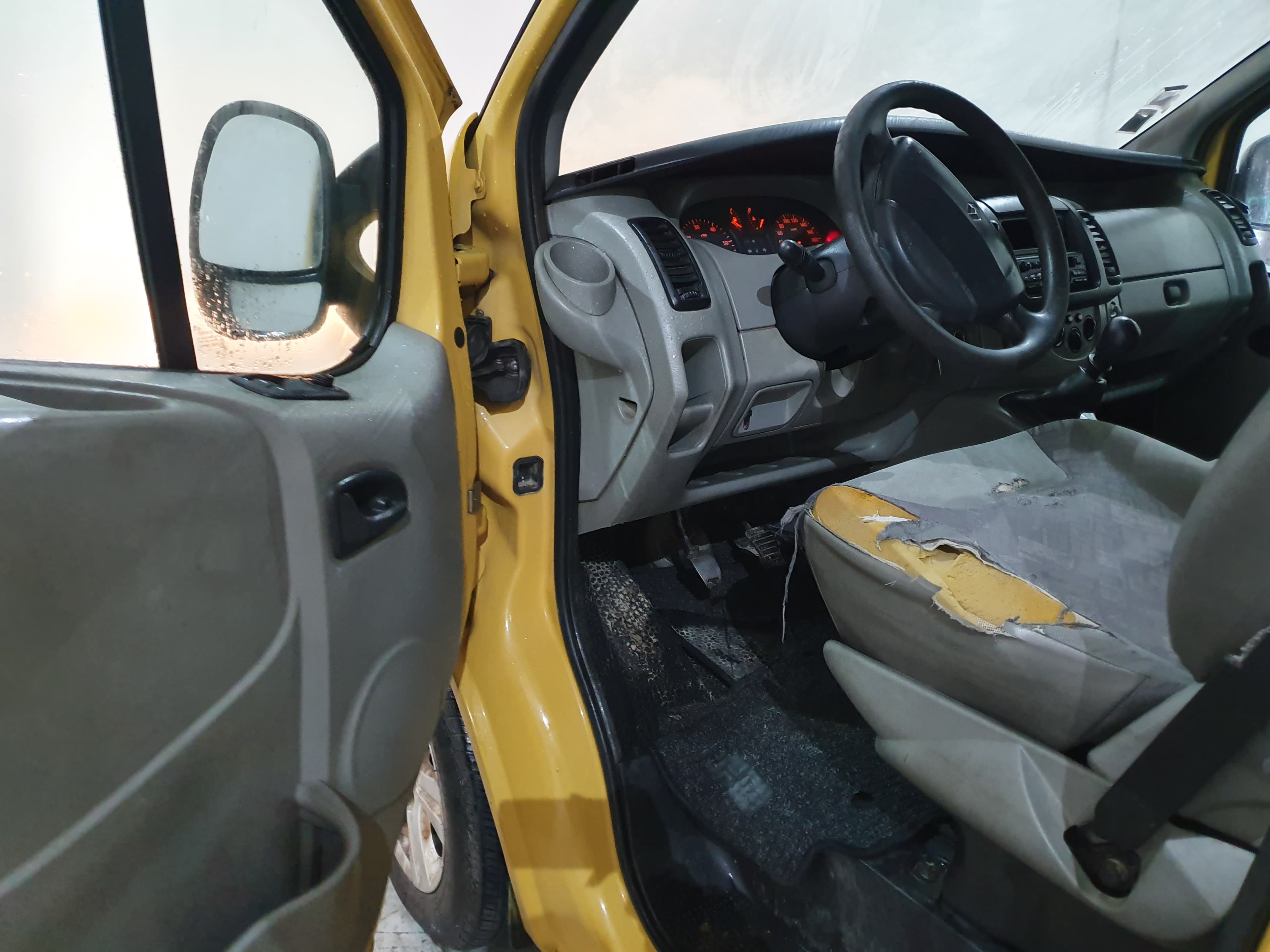 Renault Trafic · Ano 2004 — imagen 25