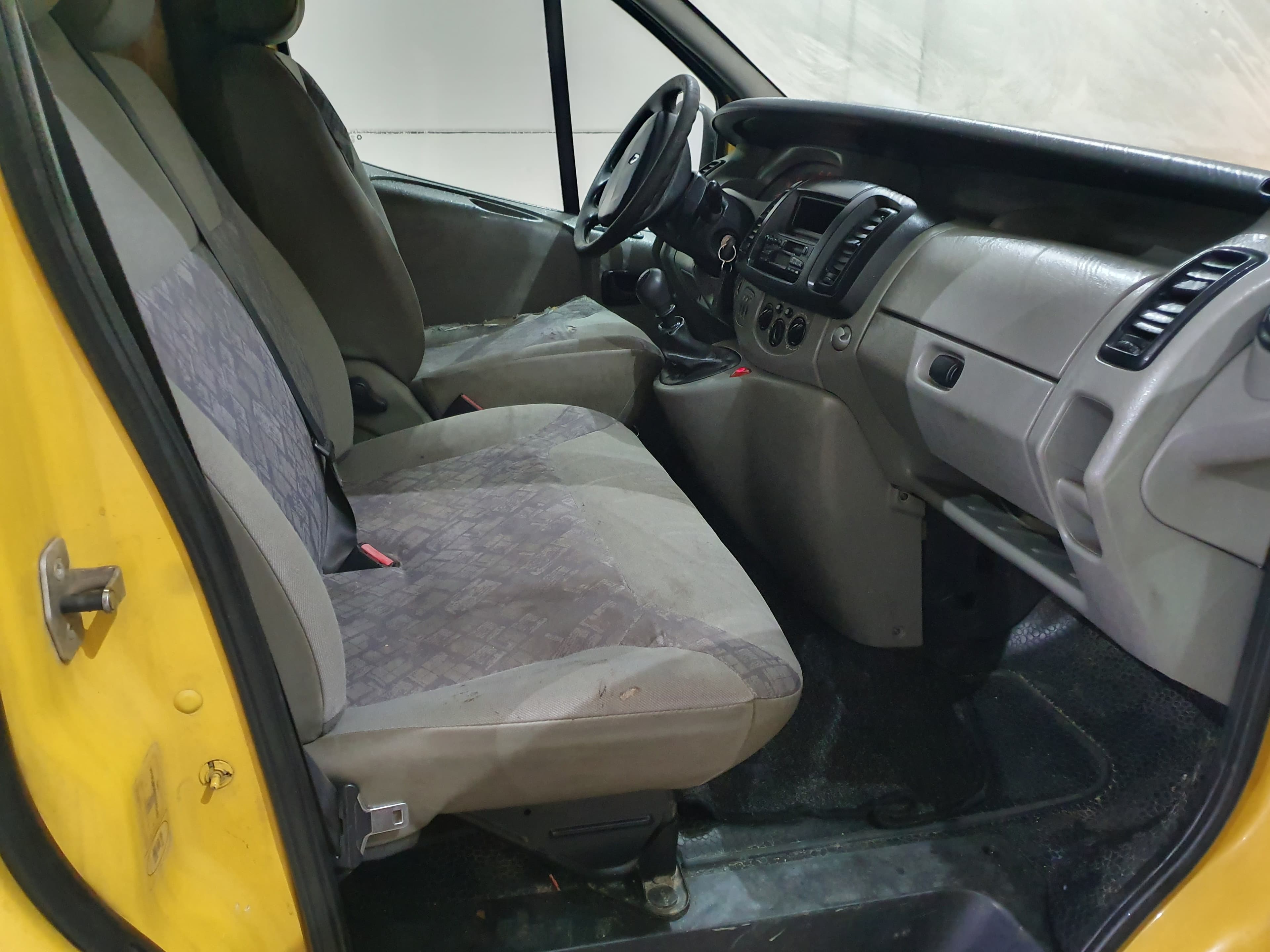 Renault Trafic · Ano 2004 — imagen 24