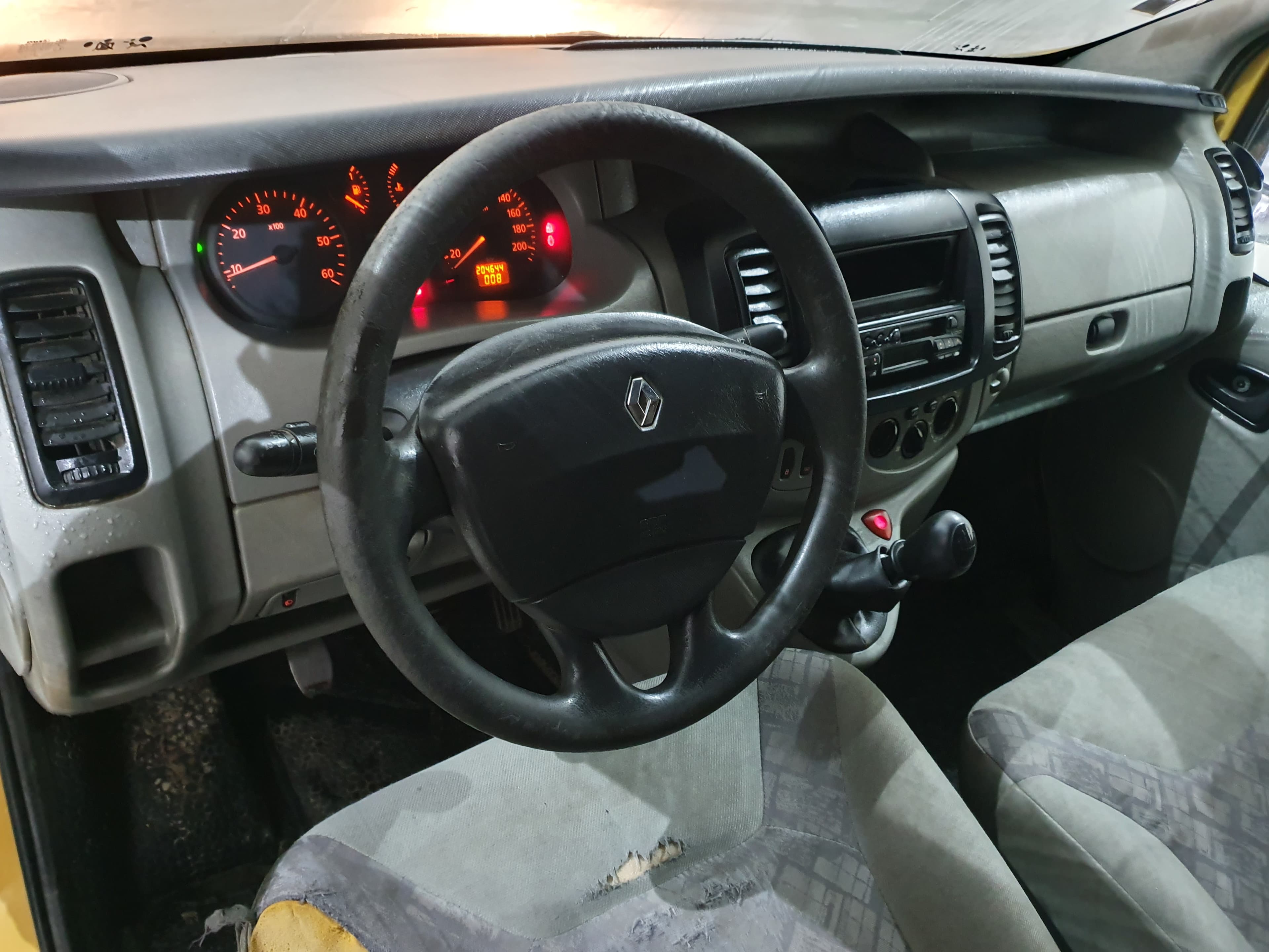 Renault Trafic · Ano 2004 — imagen 29