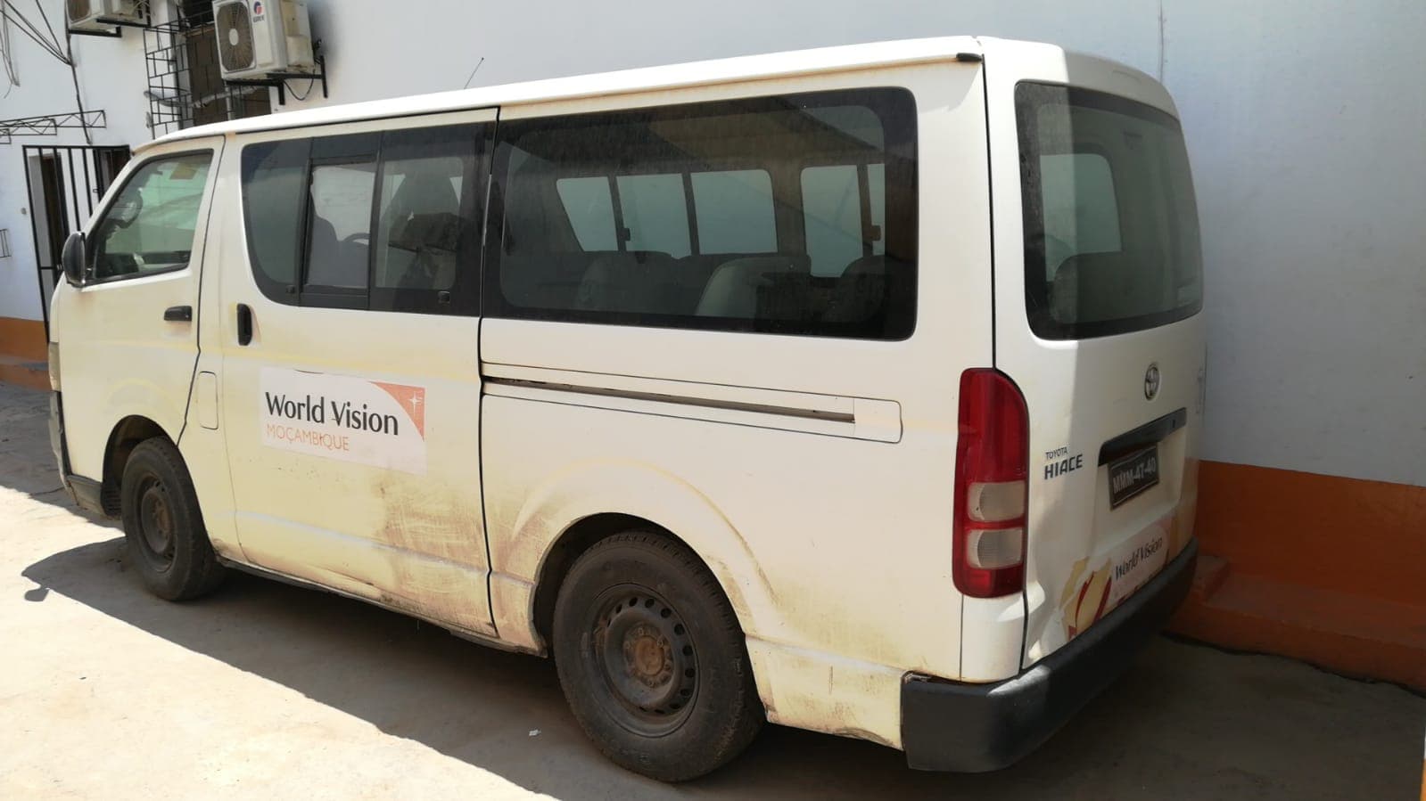 Toyota Hiace · Ano 2007 — imagem 3