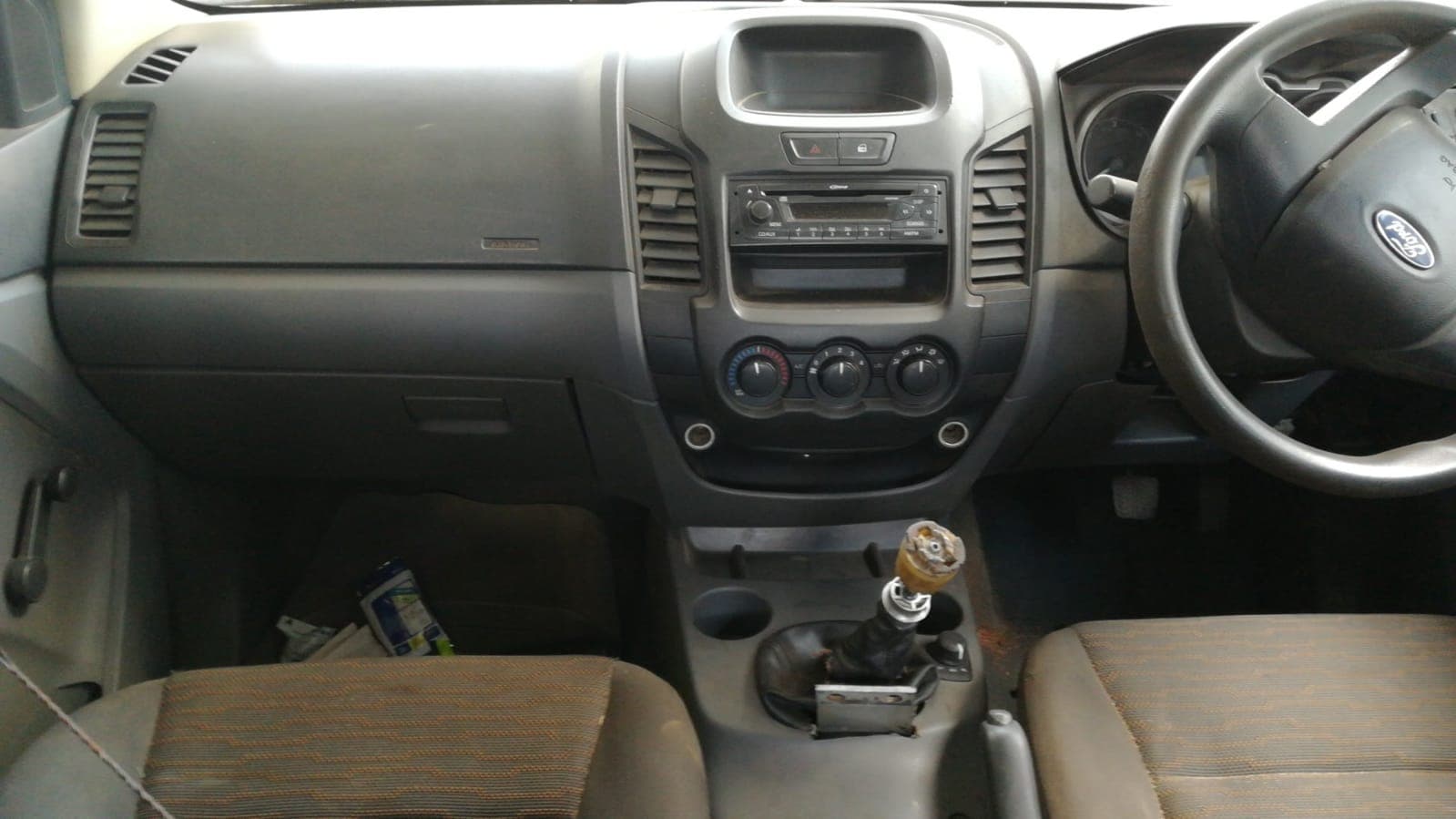 Nissan Hardbody — imagen 6