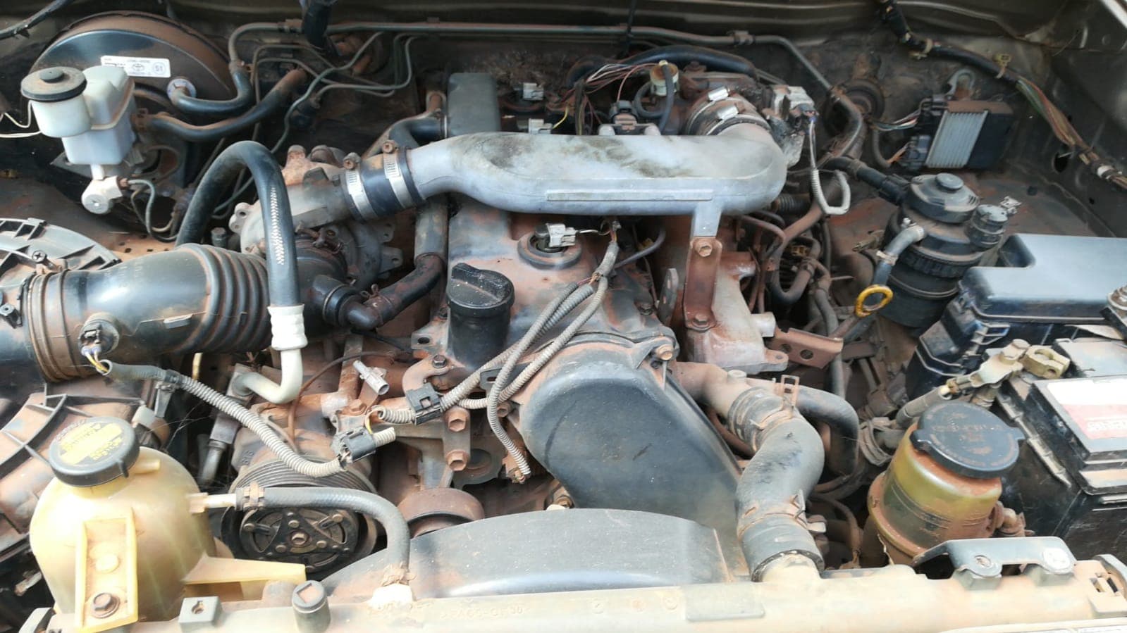 Toyota Hilux — image 5