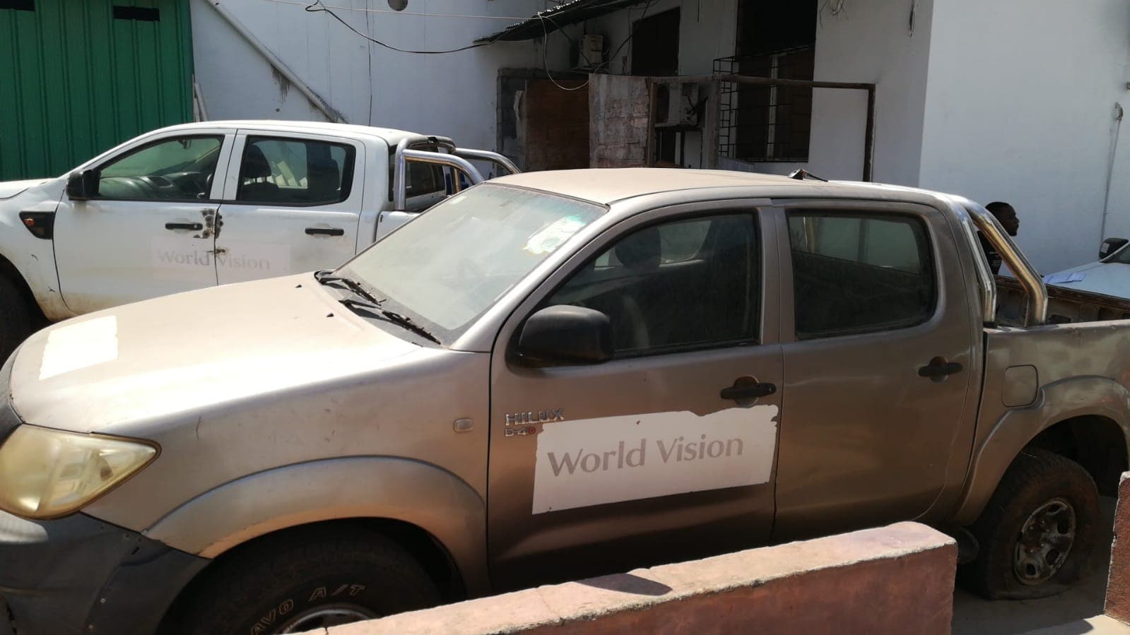 Toyota Hilux — image 2