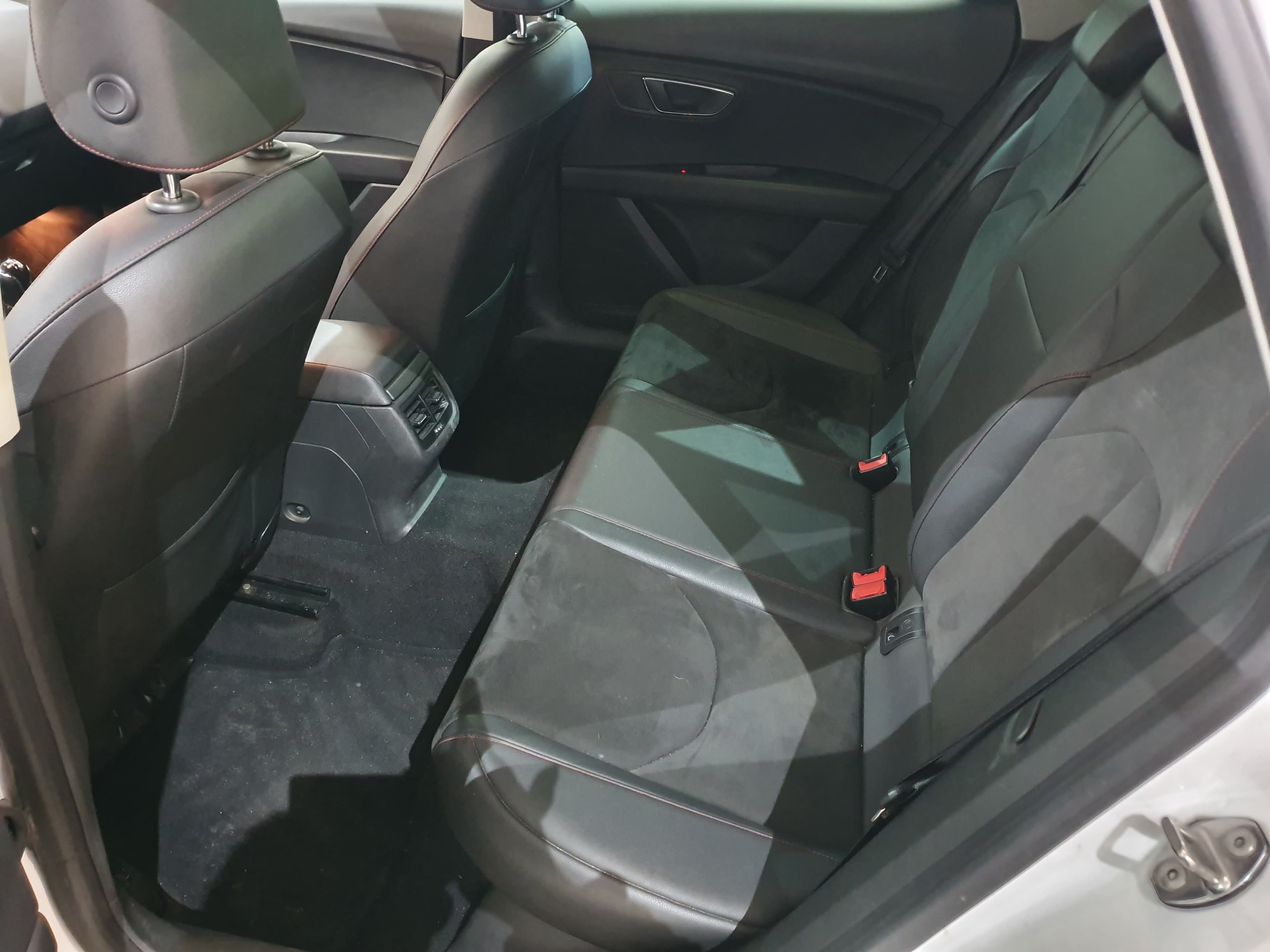 Seat Leon · Ano 2014 — imagen 23