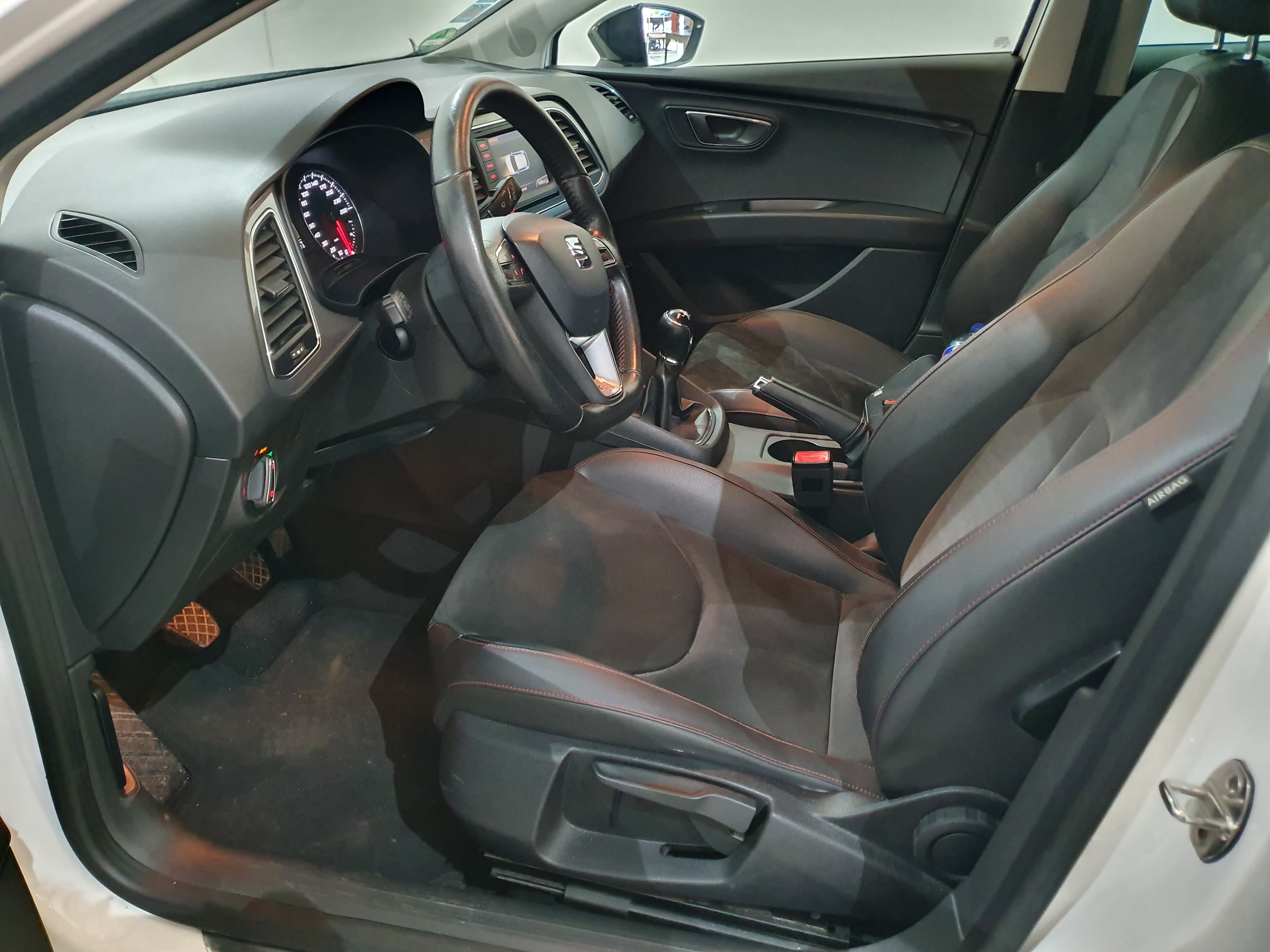 Seat Leon · Ano 2014 — imagen 26