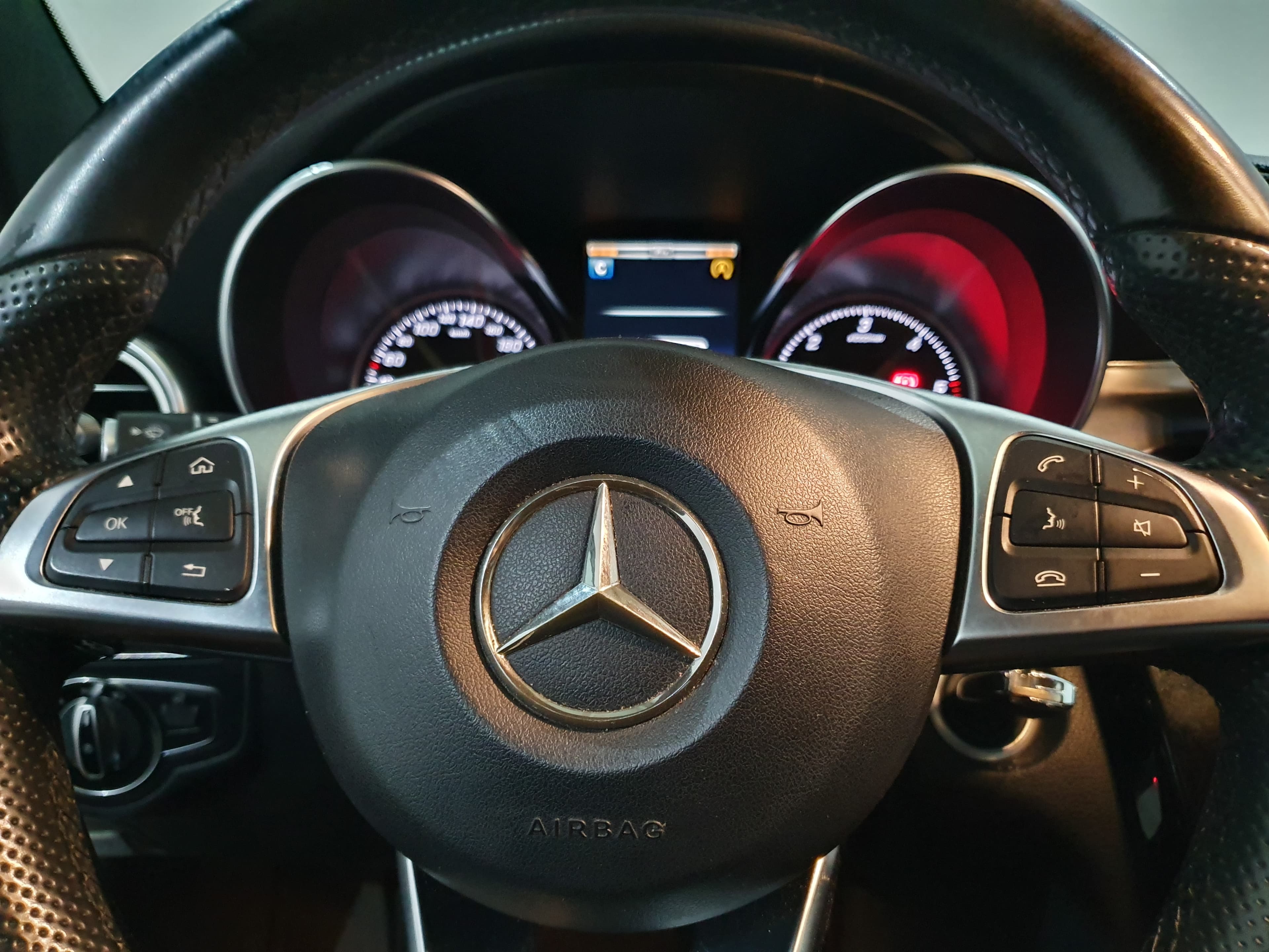 Mercedes-Benz C220 · Ano 2014 — image 30